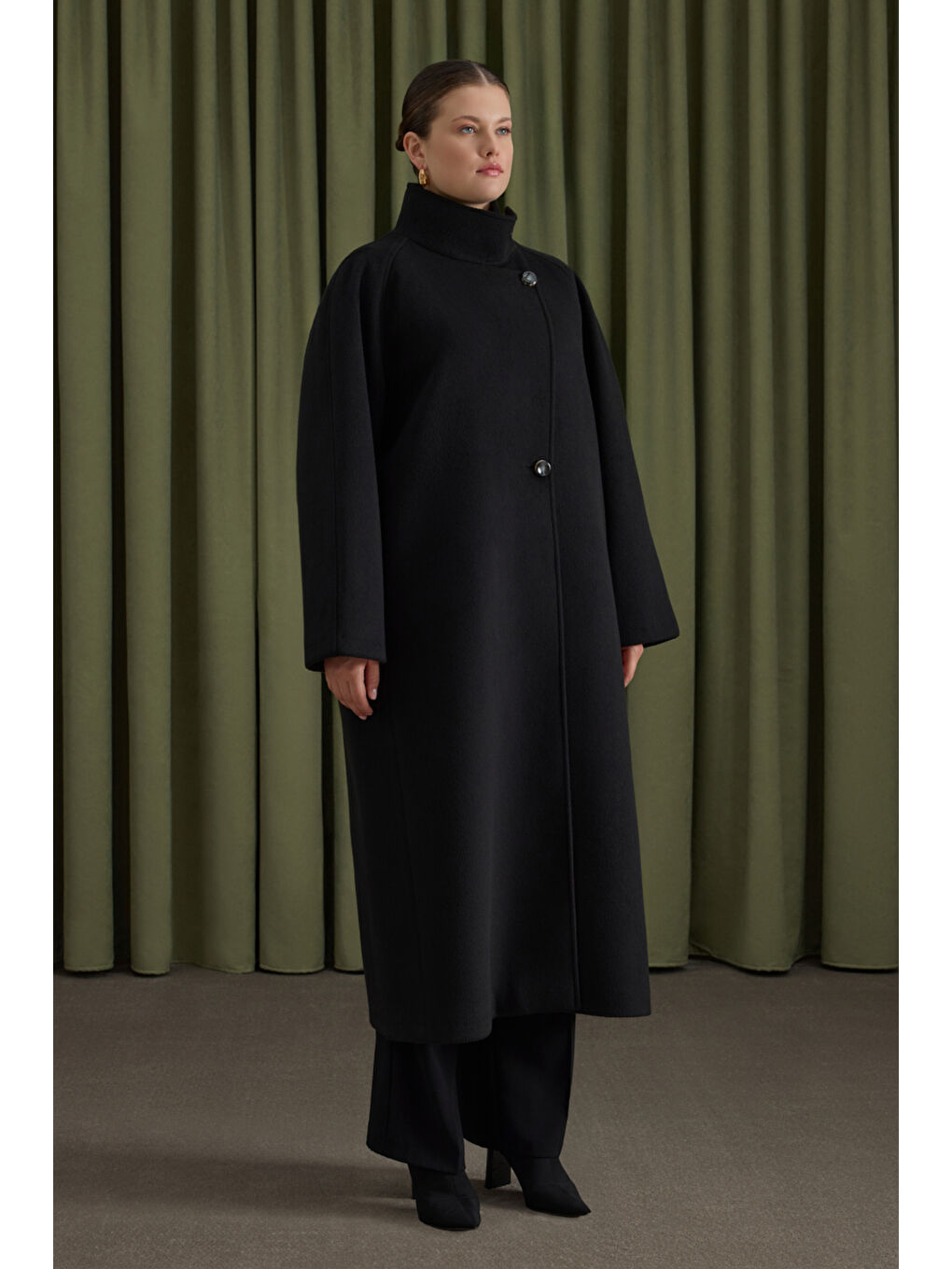 Siyah Dik Yaka Kaban-3