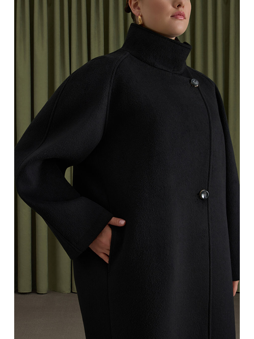 Siyah Dik Yaka Kaban-4