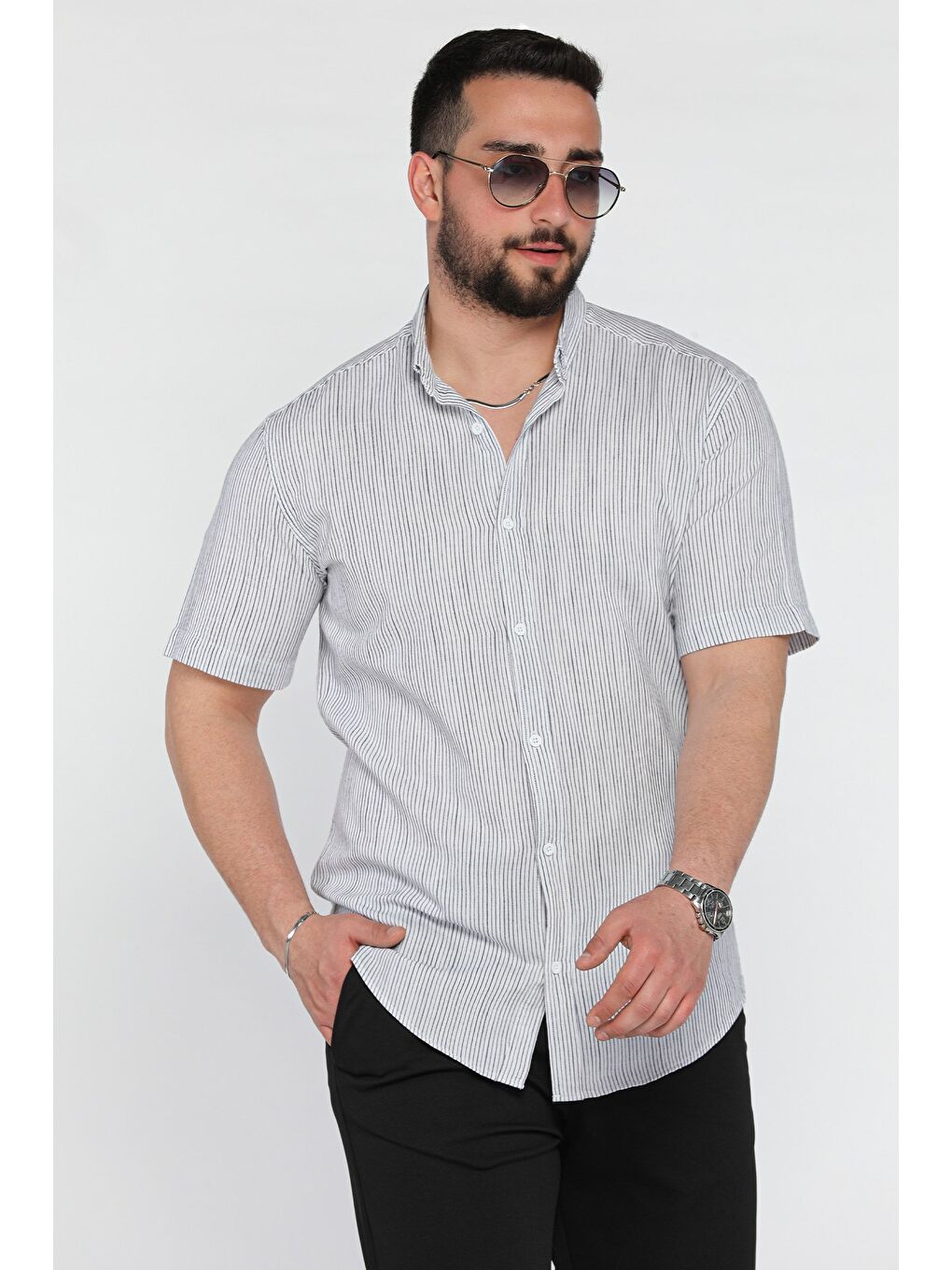 Beyaz Çizgili Kısa Kol Erkek Gömlek-1