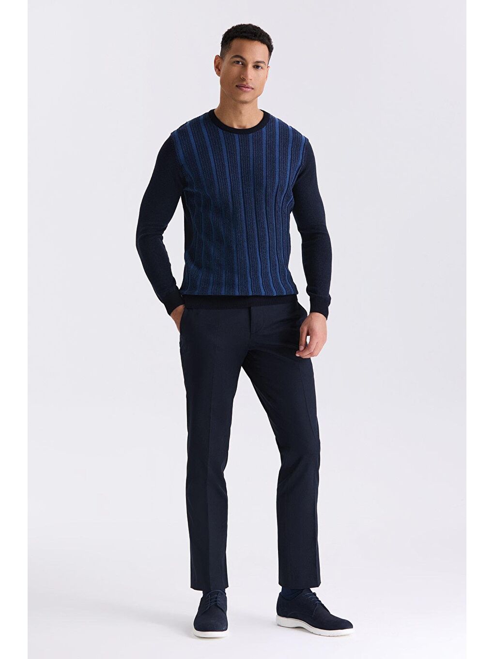 Lacivert / İndigo Slim Fit Bisiklet Yaka Çizgi Desenli Triko Kazak-1