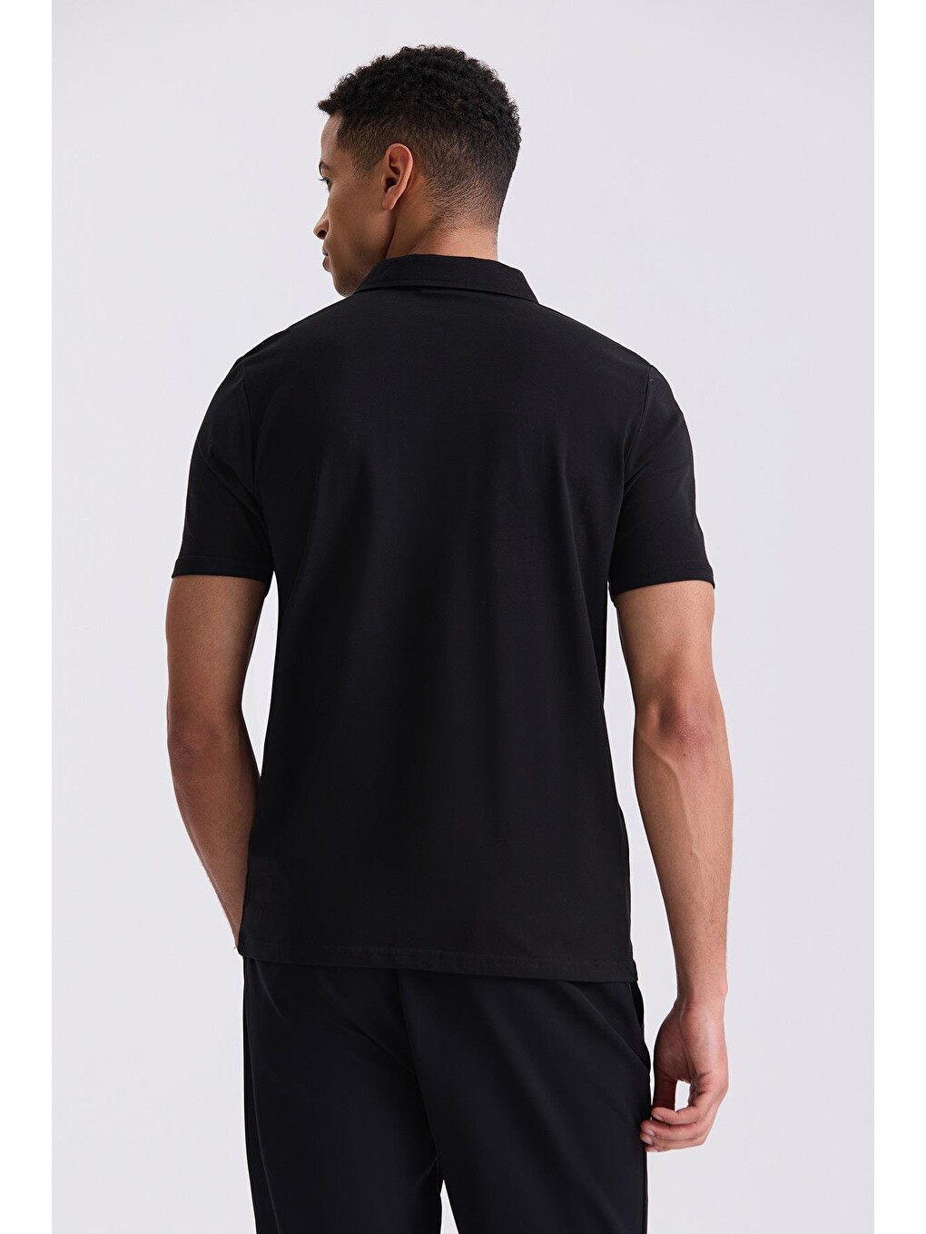 Siyah Slim Fit Fermuarlı Polo Yaka Tişört-3