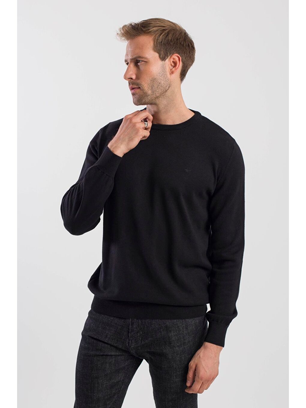 Siyah Slim Fit Bisiklet Yaka Triko Kazak-2