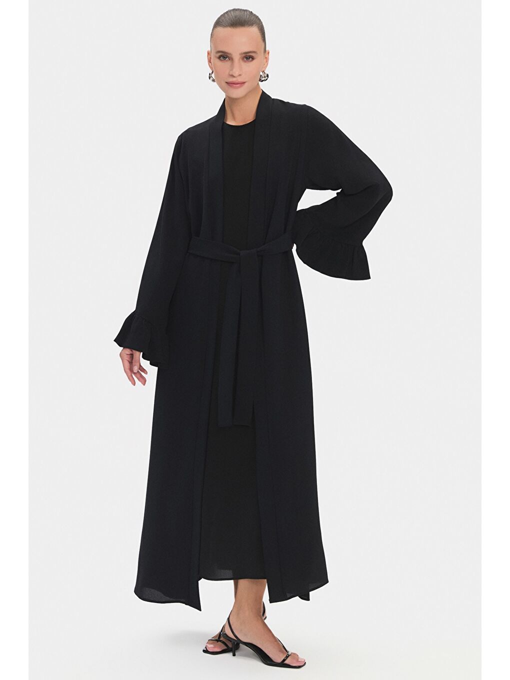 Siyah Kadın Bisiklet Yaka Kolları Fırfır Detaylı Belden Bağlamalı Dökümlü Abaya-1