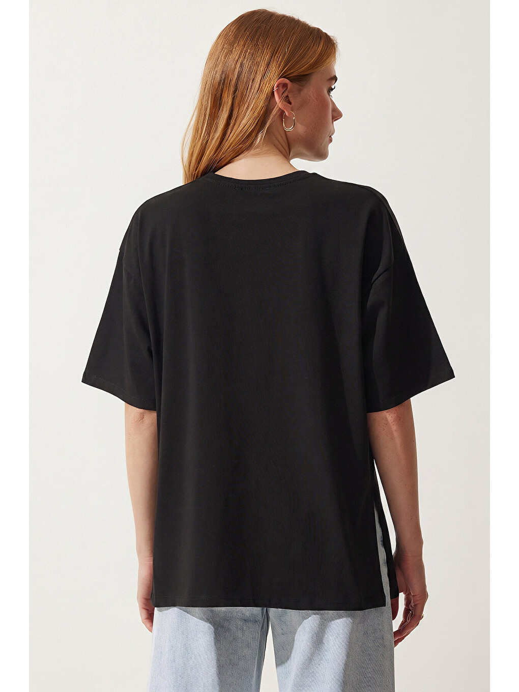 Siyah V Yaka Yırtmaçlı Viskon T-shirt SİYAH LRN0039-2