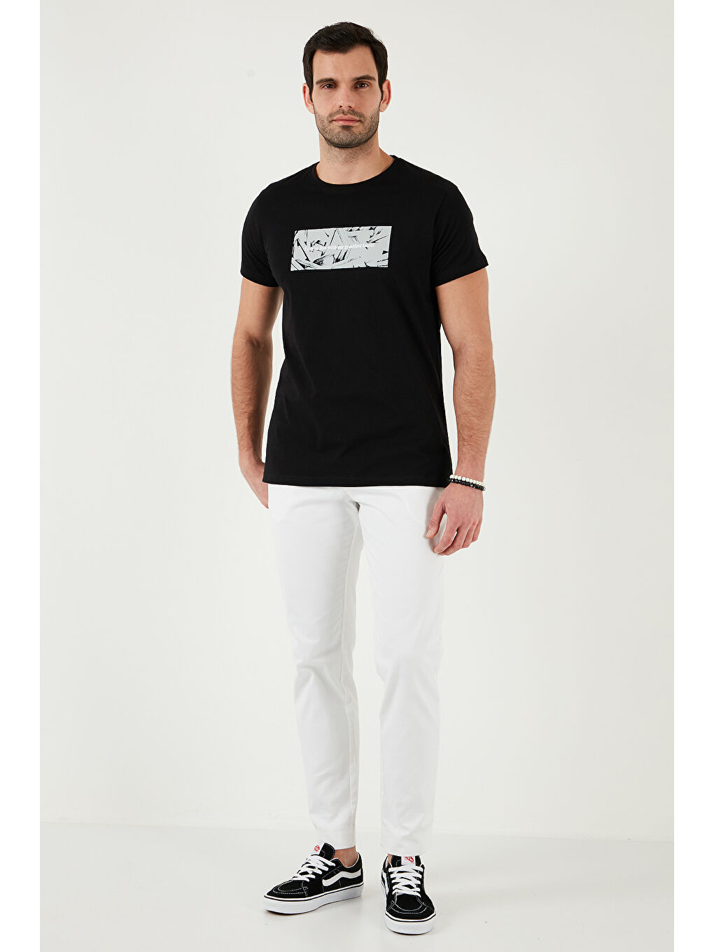 Siyah Pamuklu Slim Fit Bisiklet Yaka Baskılı %100 Pamuk Tişört 541TOLIve-1