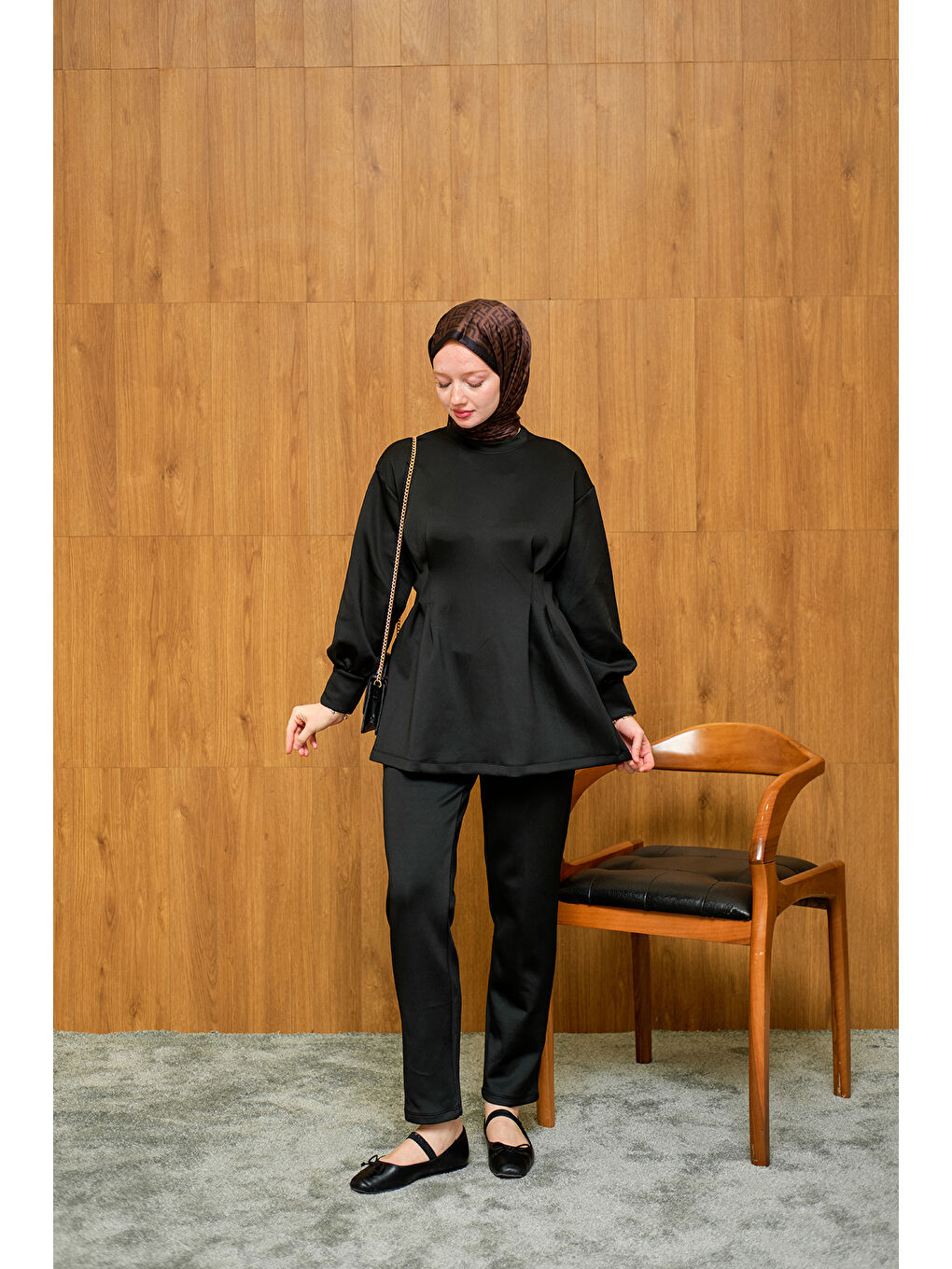 Kadın Önden Pileli Takım Siyah-1