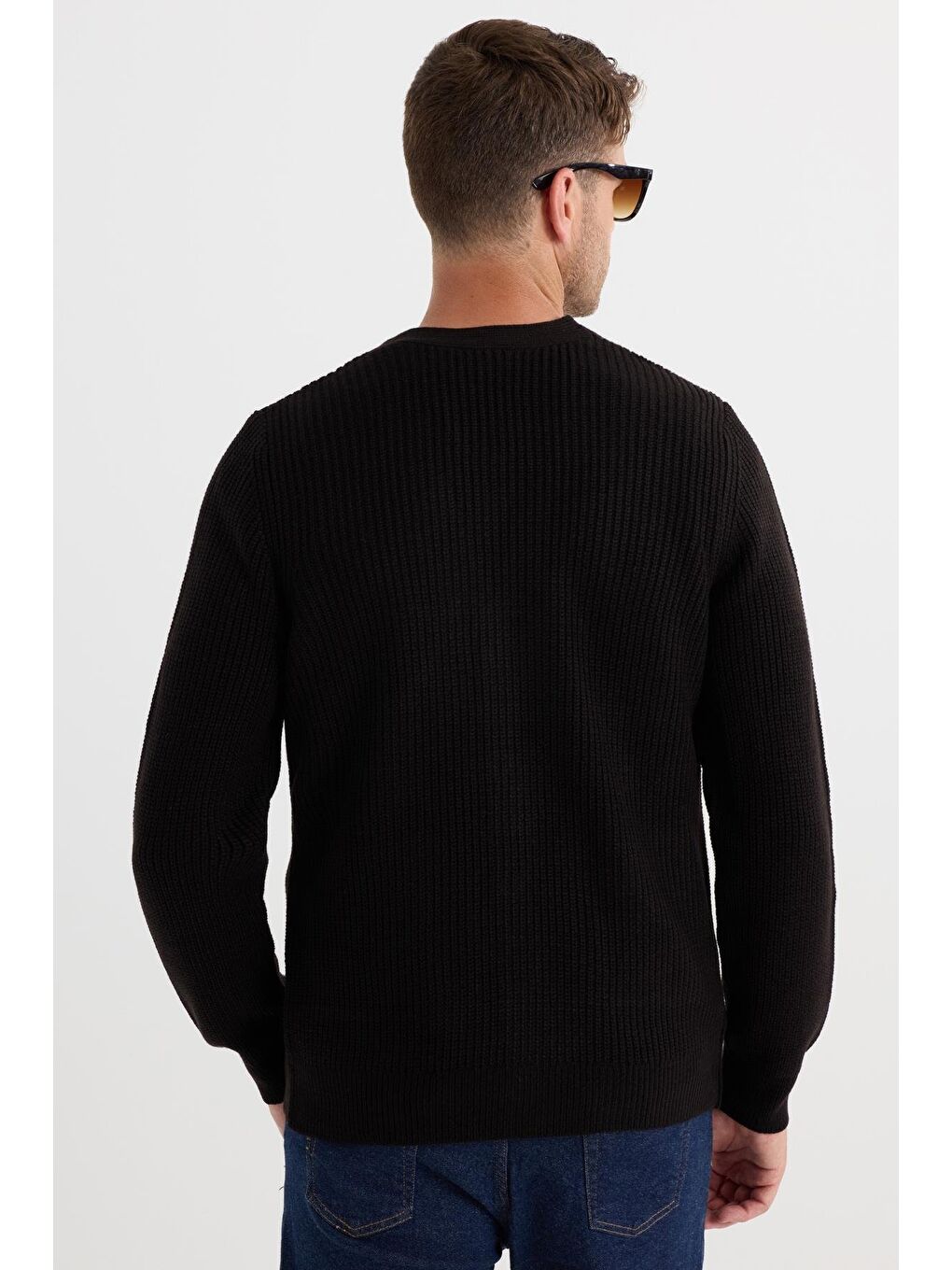 Erkek Standart Fit Normal Kesim V Yaka Düğmeli Siyah Hırka-6