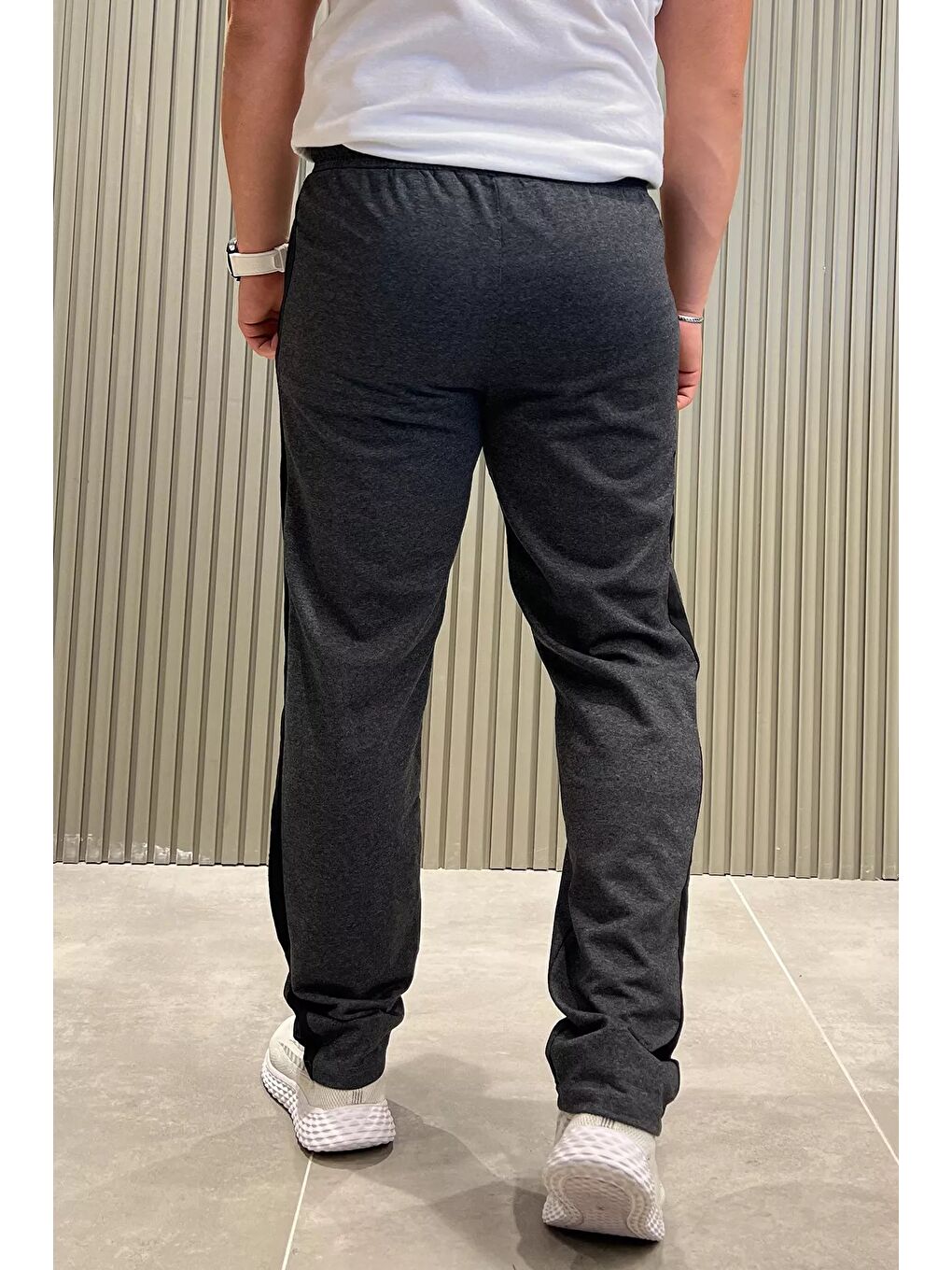 Antrasit Yan Şeritli Düz Paça Erkek Eşofman Altı-2