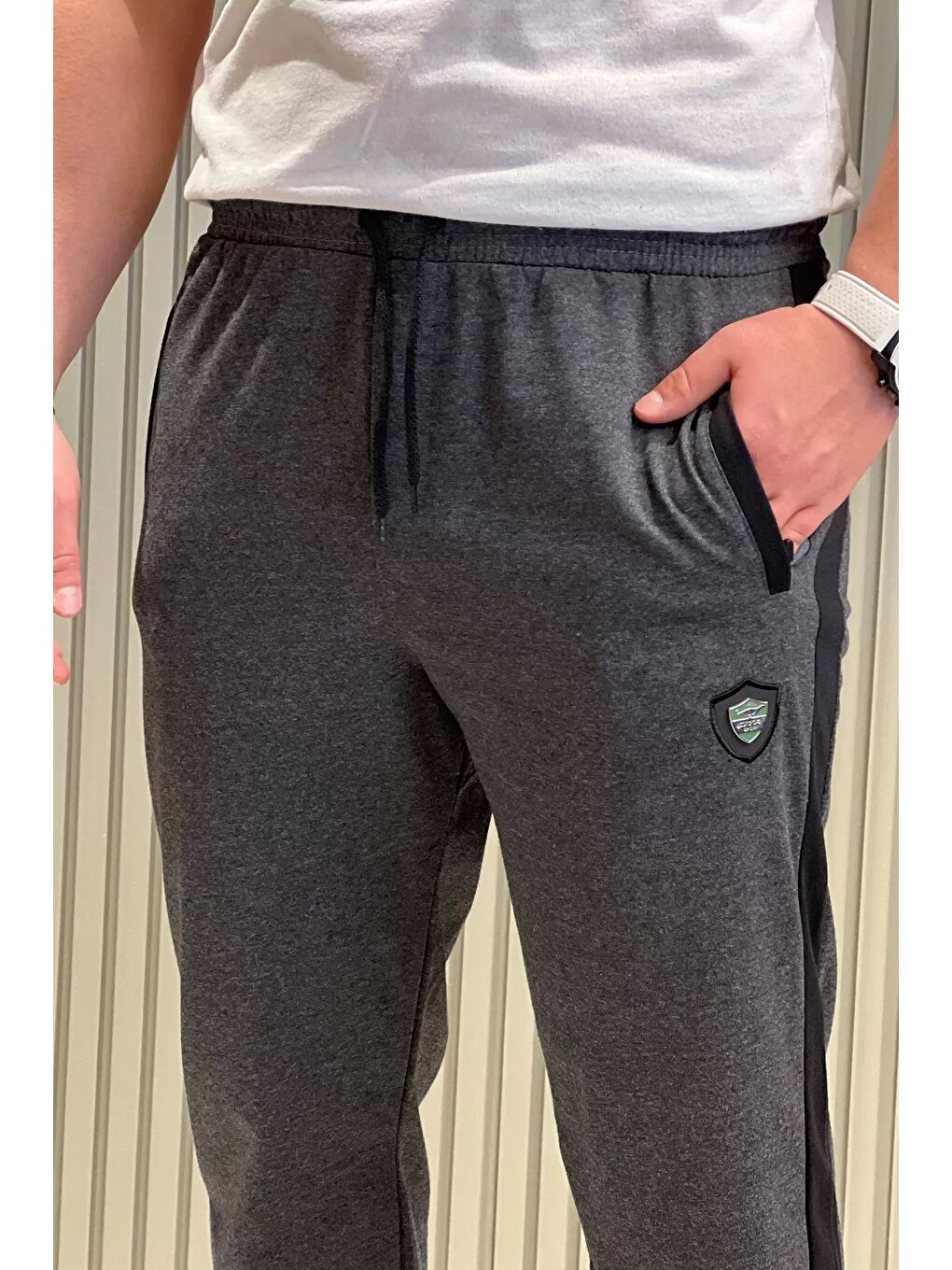 Antrasit Yan Şeritli Düz Paça Erkek Eşofman Altı-3