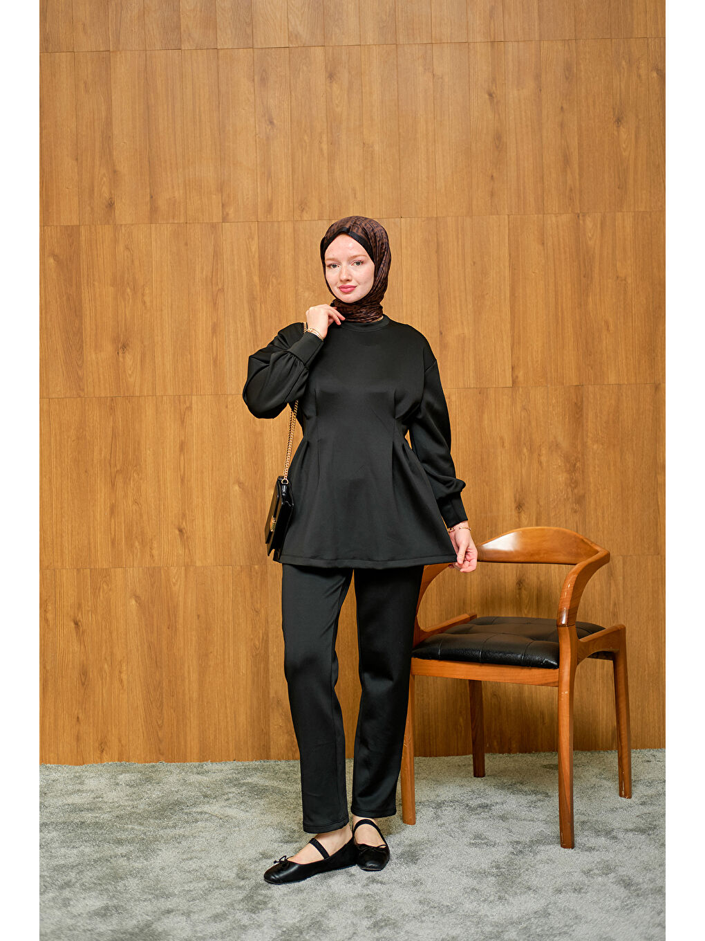 Kadın Önden Pileli Takım Siyah-4