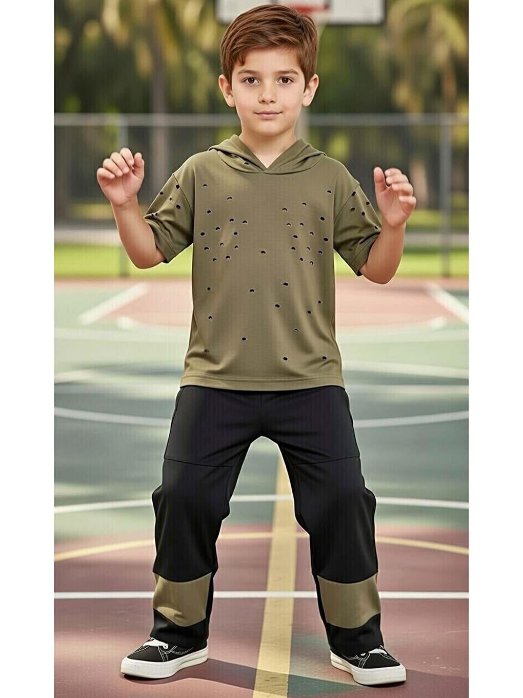 Erkek Çocuk Üzeri Delikli Kapüşonlu Haki T-Shirt Beli Lastikli Alt Eşofman Takım-2