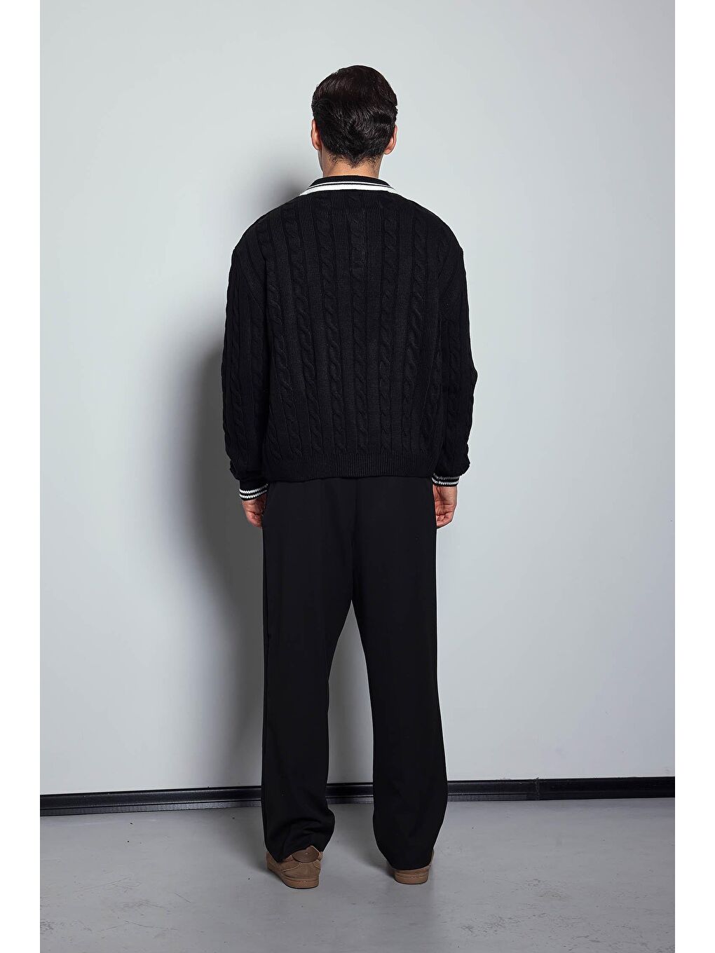 Erkek Oversize Polo Yaka Örgü Desenli Triko Kazak Siyah-11