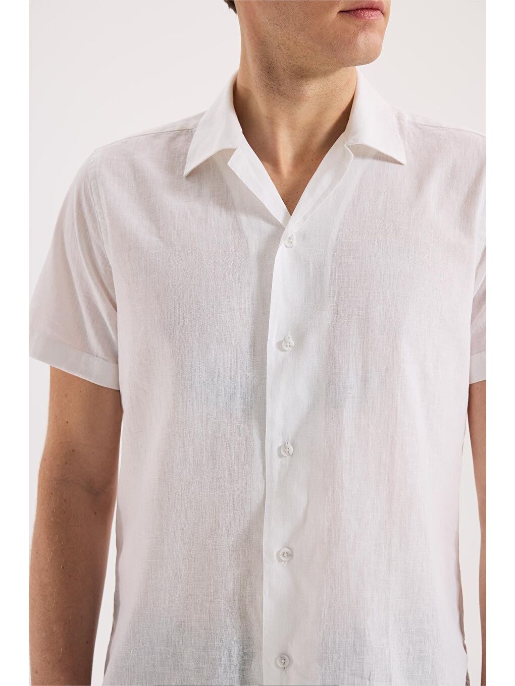 Beyaz  Comfort Fit Klasik Yaka Kısa Kol Gömlek-2