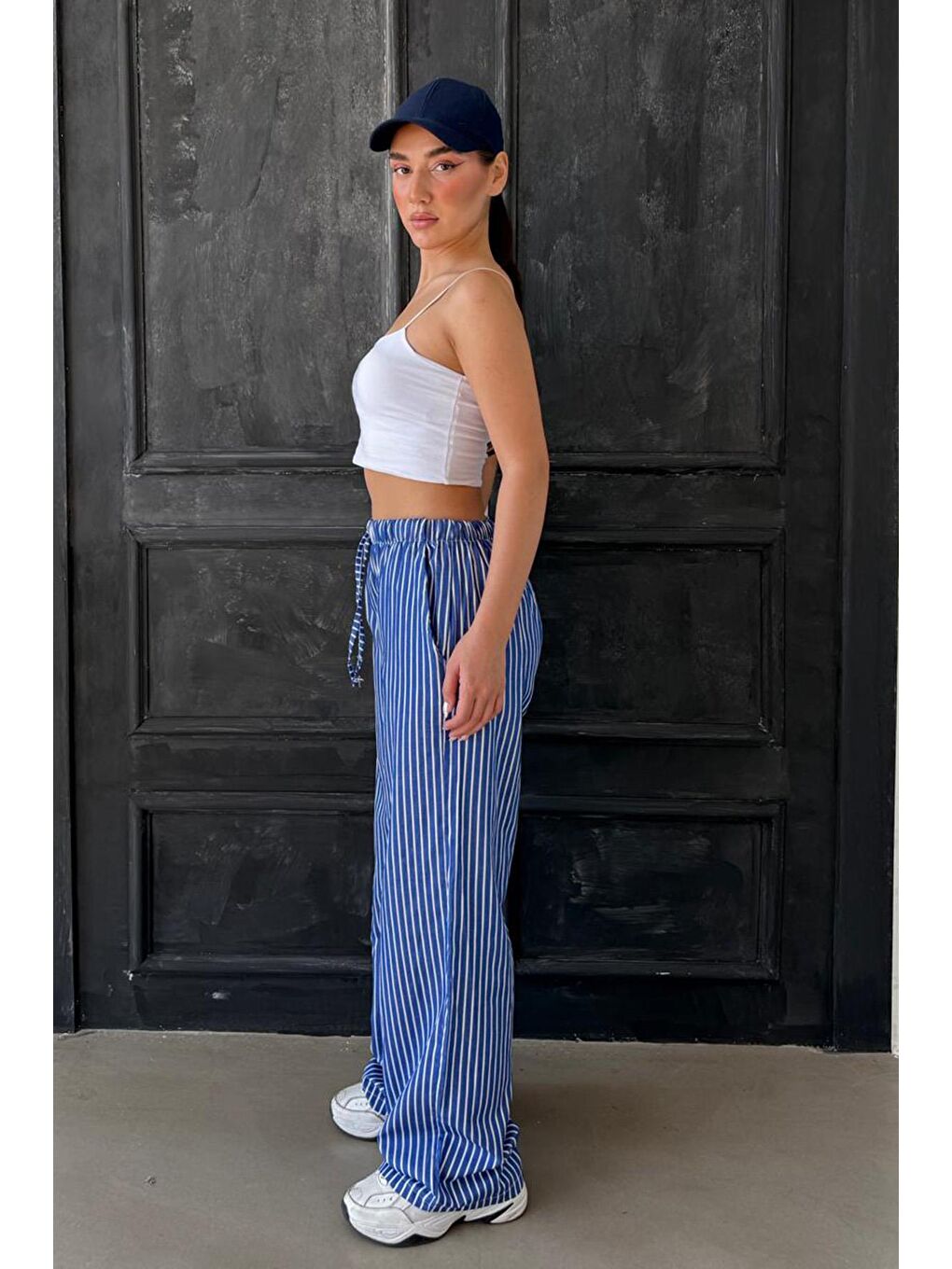 Lacivert Beli Ayarlanabilir Çizgili Cepli Bol Paça Kadın Pantolon Mg2312-1