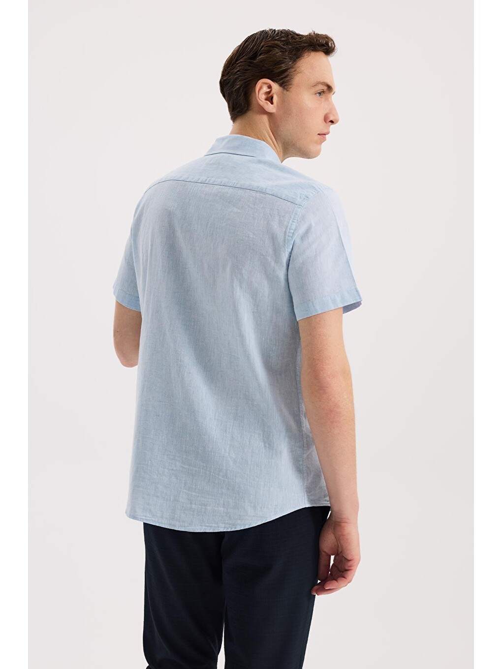 Buz Mavi  Comfort Fit Klasik Yaka Kısa Kol Gömlek-3