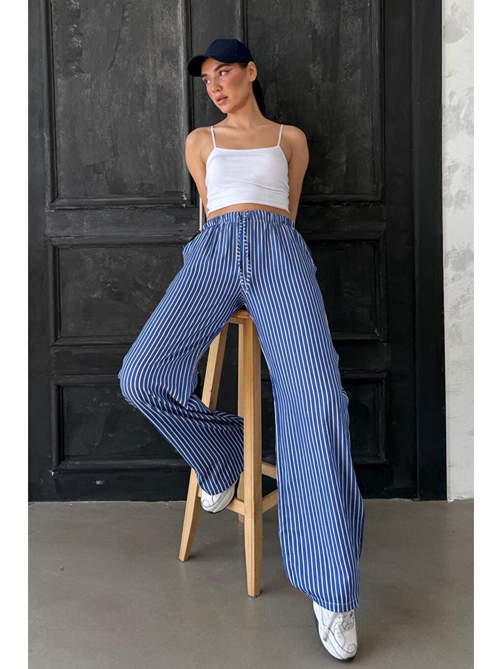 Lacivert Beli Ayarlanabilir Çizgili Cepli Bol Paça Kadın Pantolon Mg2312-4