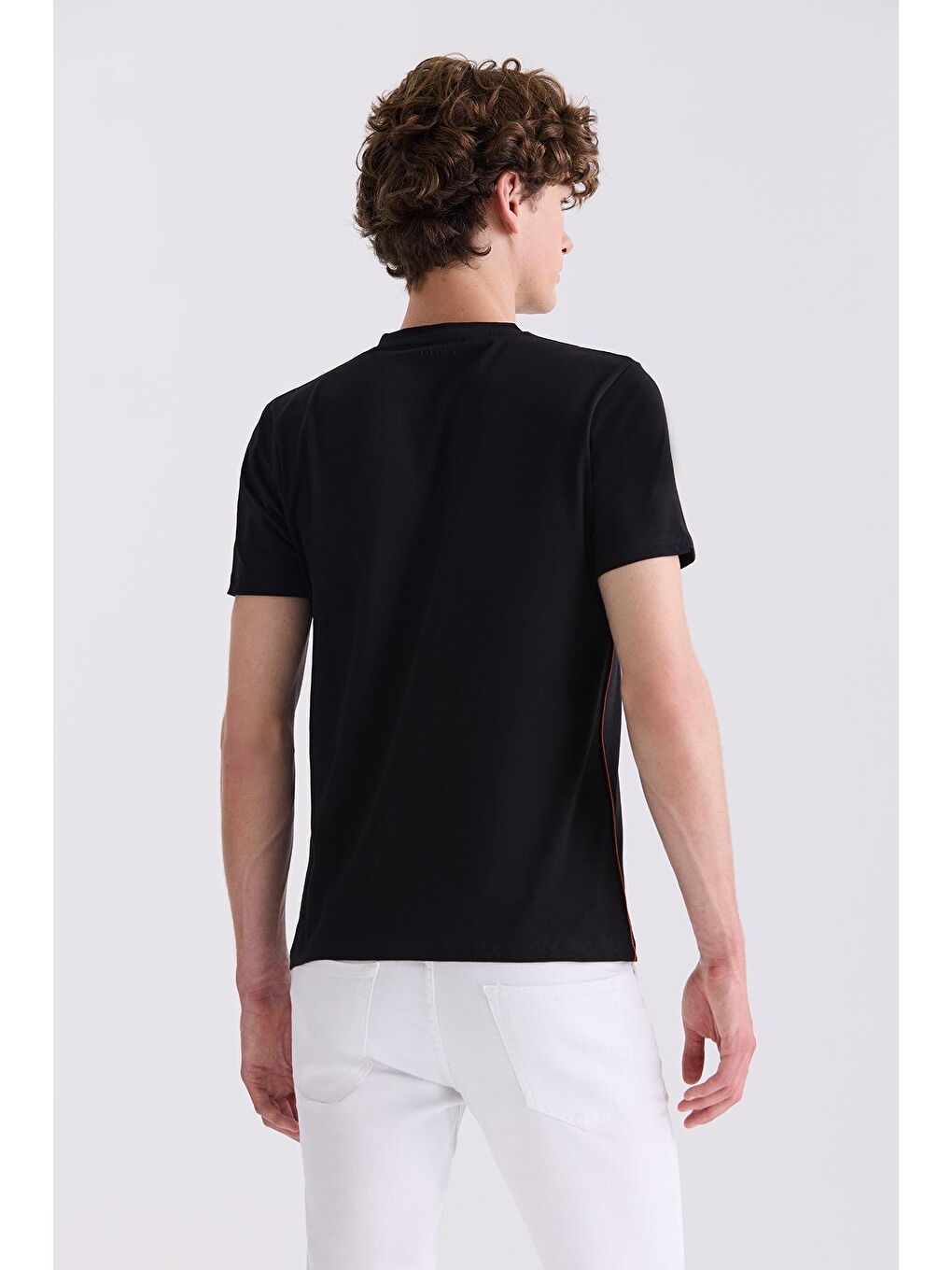 Siyah Slim Fit Bisiklet Yaka T-Shirt-3