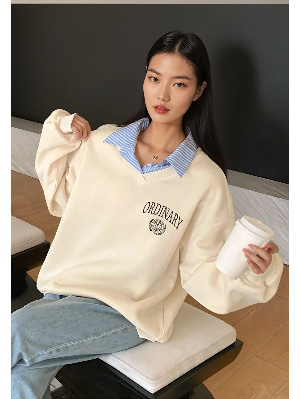 Oversize Ordinary Yazı Üç İplik Detaylı Bej Sweatshirt-1