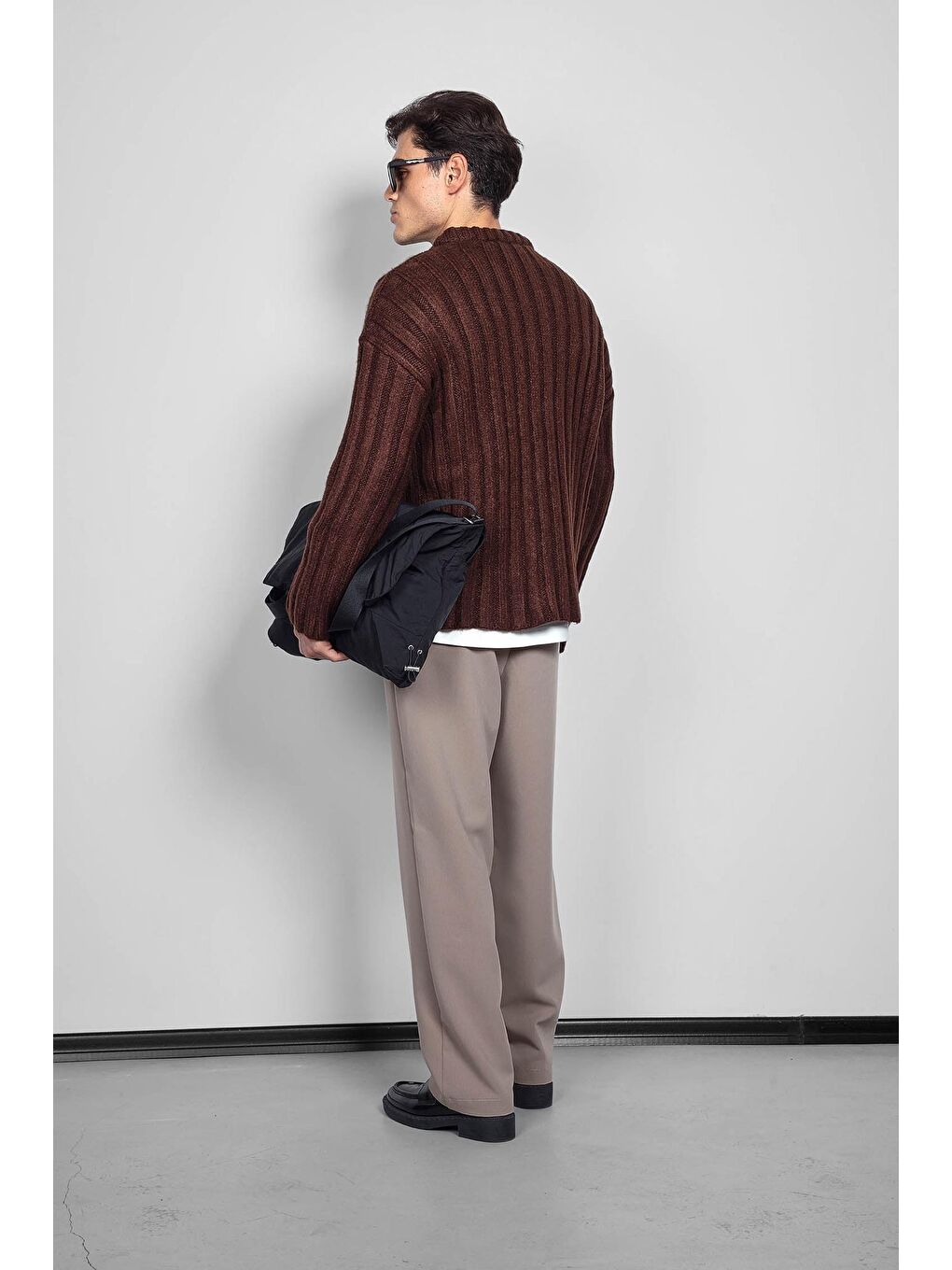 Kahverengi Erkek Oversize Kalın Fitilli Triko Kazak Kahve-10