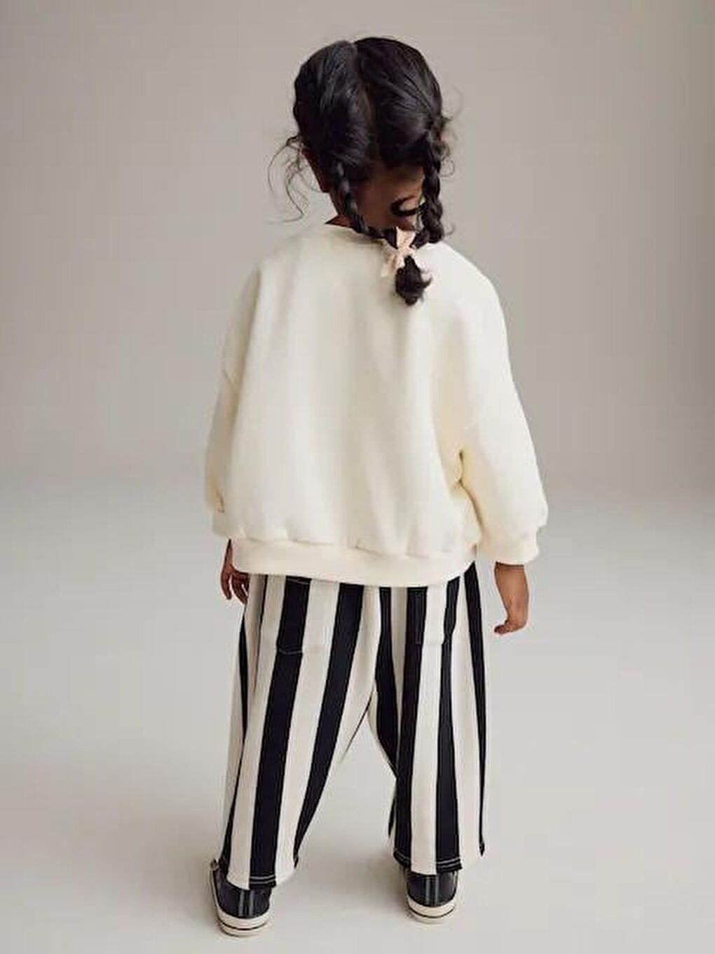 Karışık Kız Çocuk Pamuklu Kabartma Yazılı Sweatshirt Ve Çizgili Pantolon Alt-Üst Takım - Günlük Takım-1