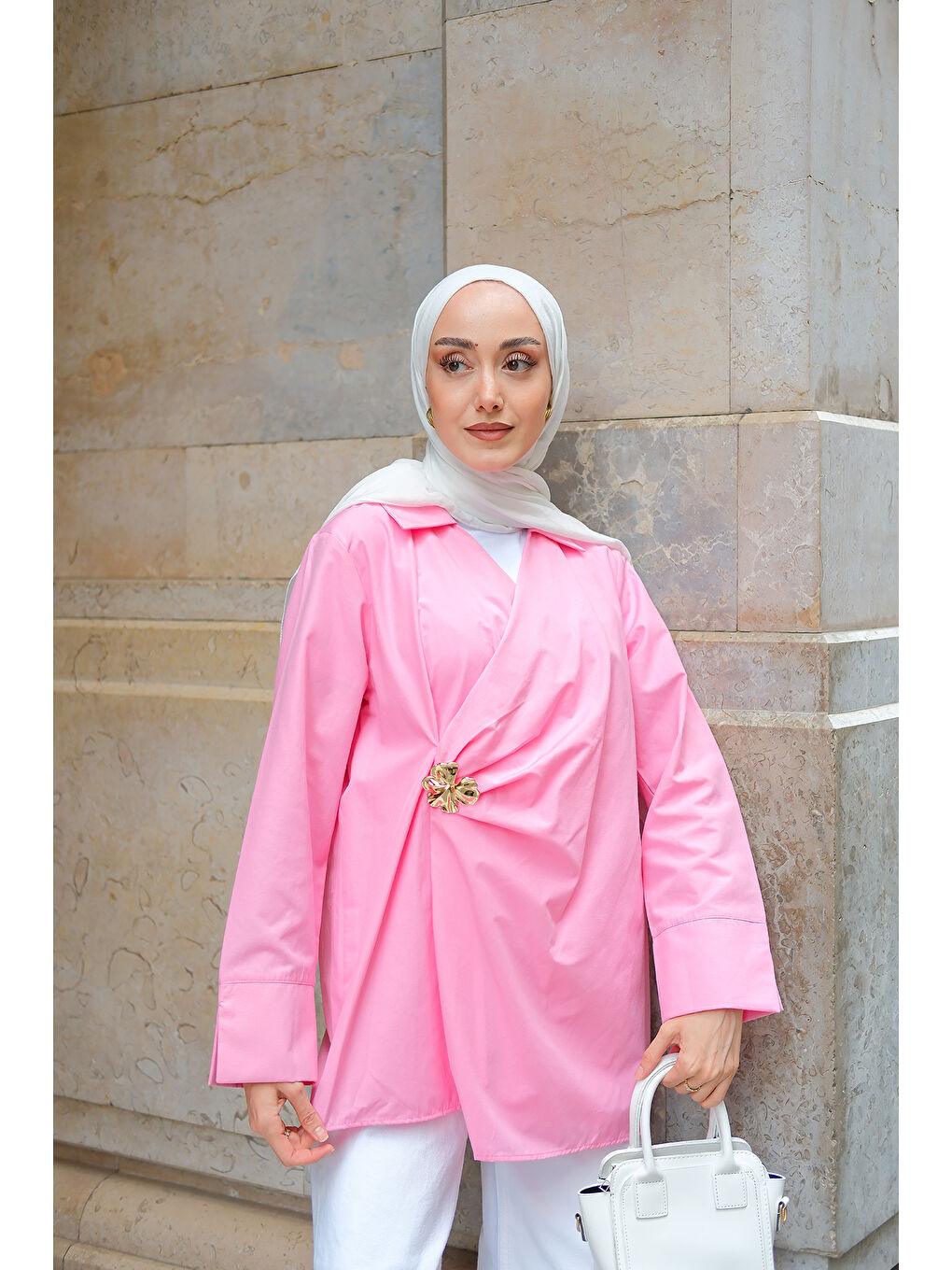 Kadın Broş Detay Poplin Gömlek Pembe