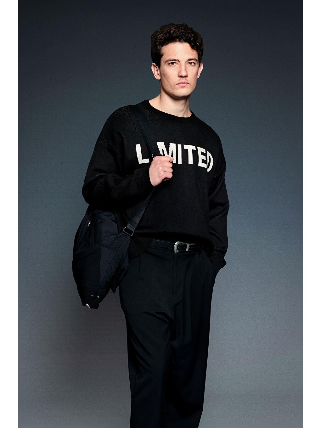 Erkek Oversize Limıted Yazılı Triko Kazak Siyah-2