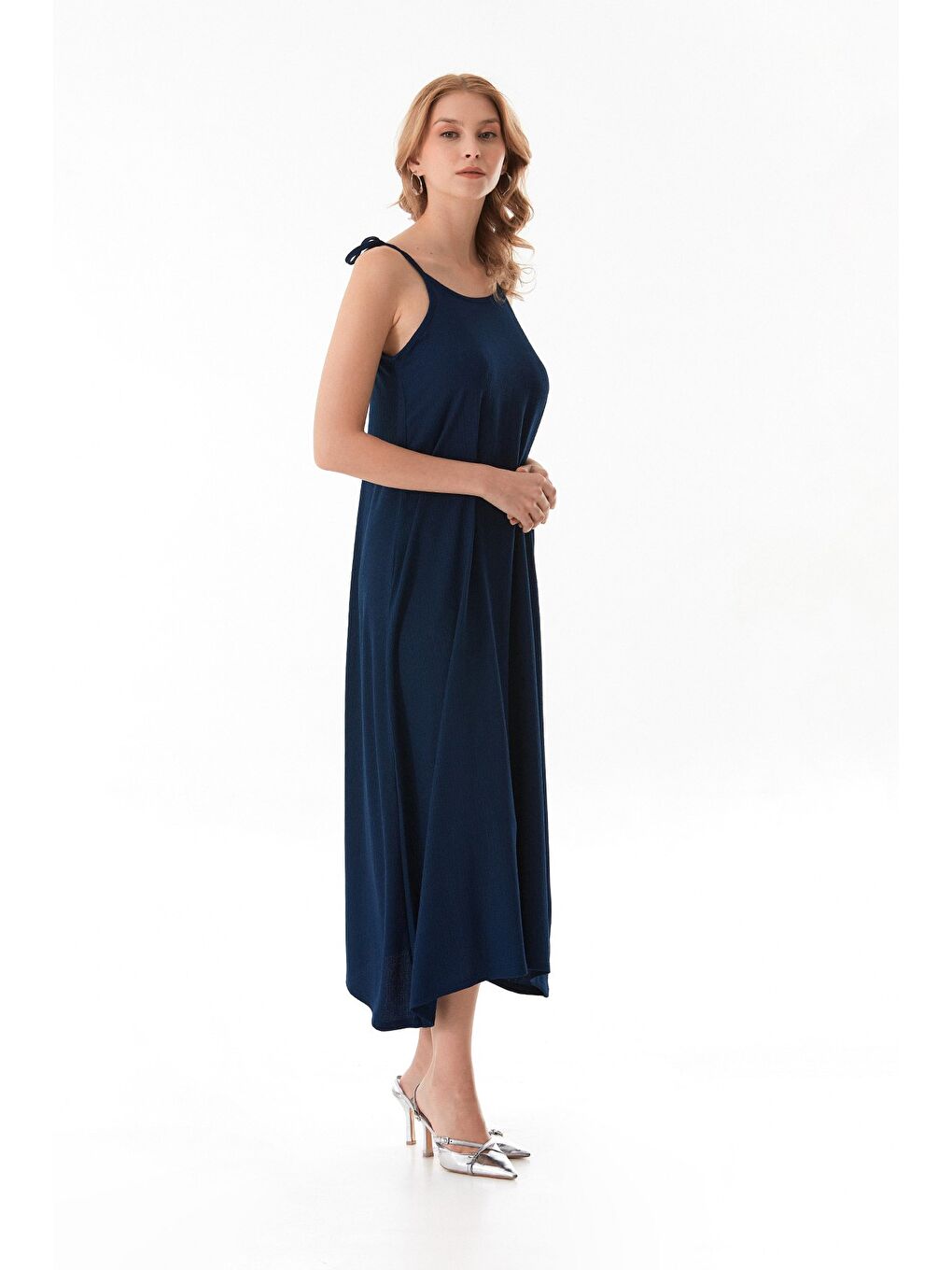 Lacivert Bürümcük Kumaş Askısı Bağlamalı Elbise-4