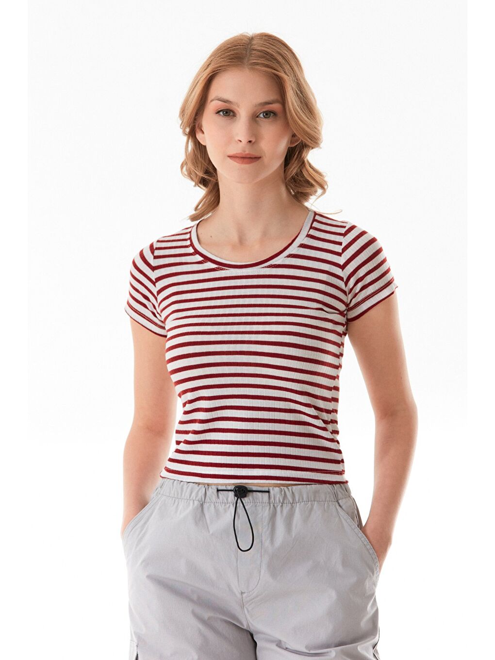 Bordo Çizgili Bisiklet Yaka Tişört