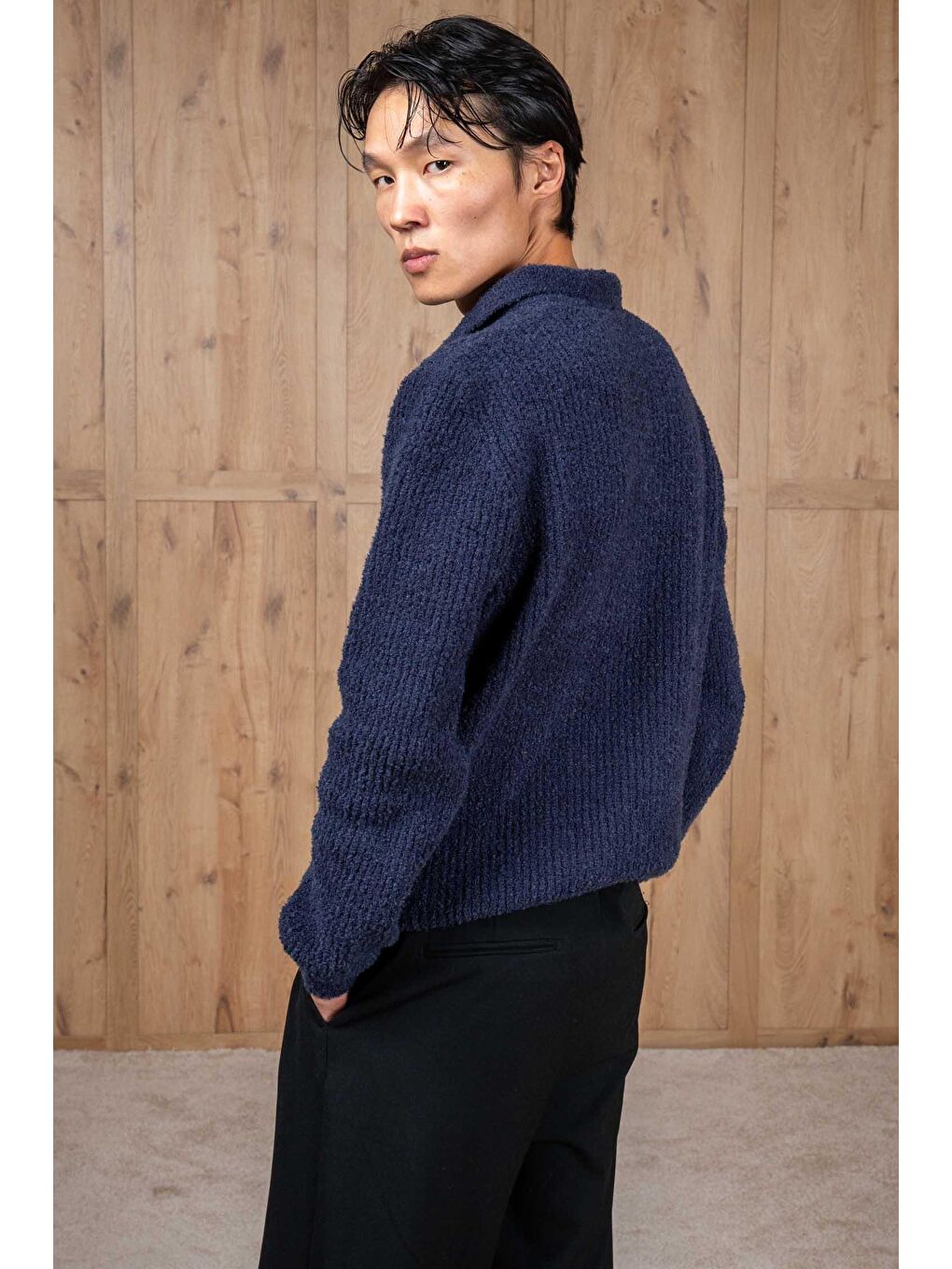 Erkek Relax Fit Düğmeli Dokulu Kazak Lacivert-9