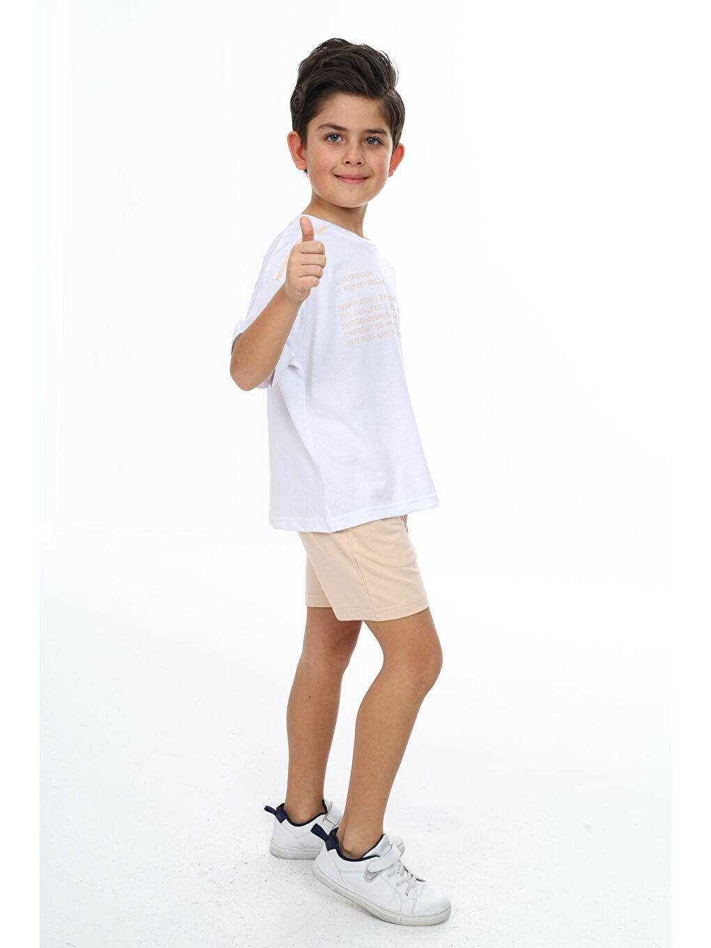 Beyaz Erkek Çocuk Baskılı Şortlu Takım-1