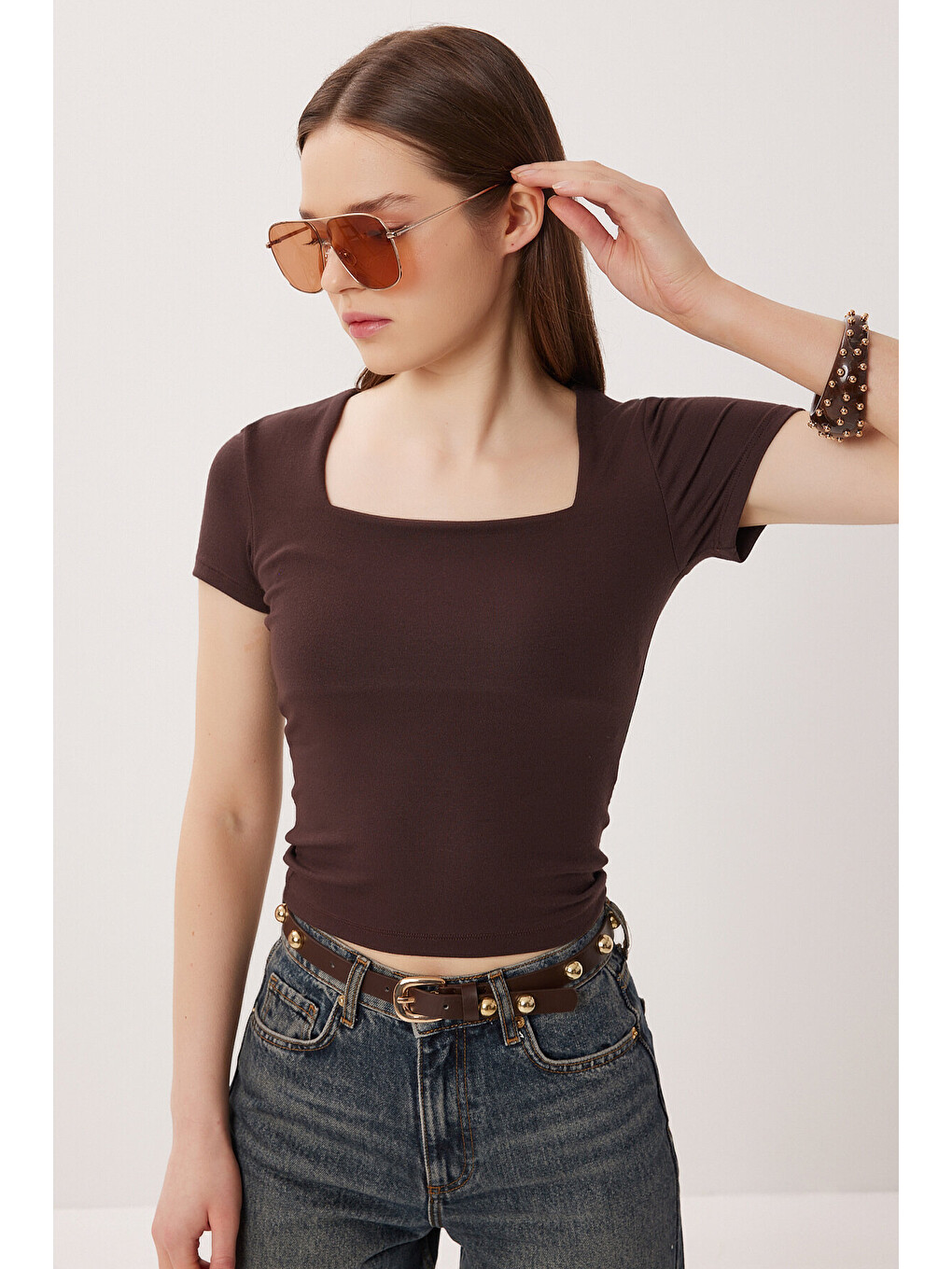 Kahverengi Kare Yaka Basic Örme T-shirt KAHVERENGİ LDZ0060-2