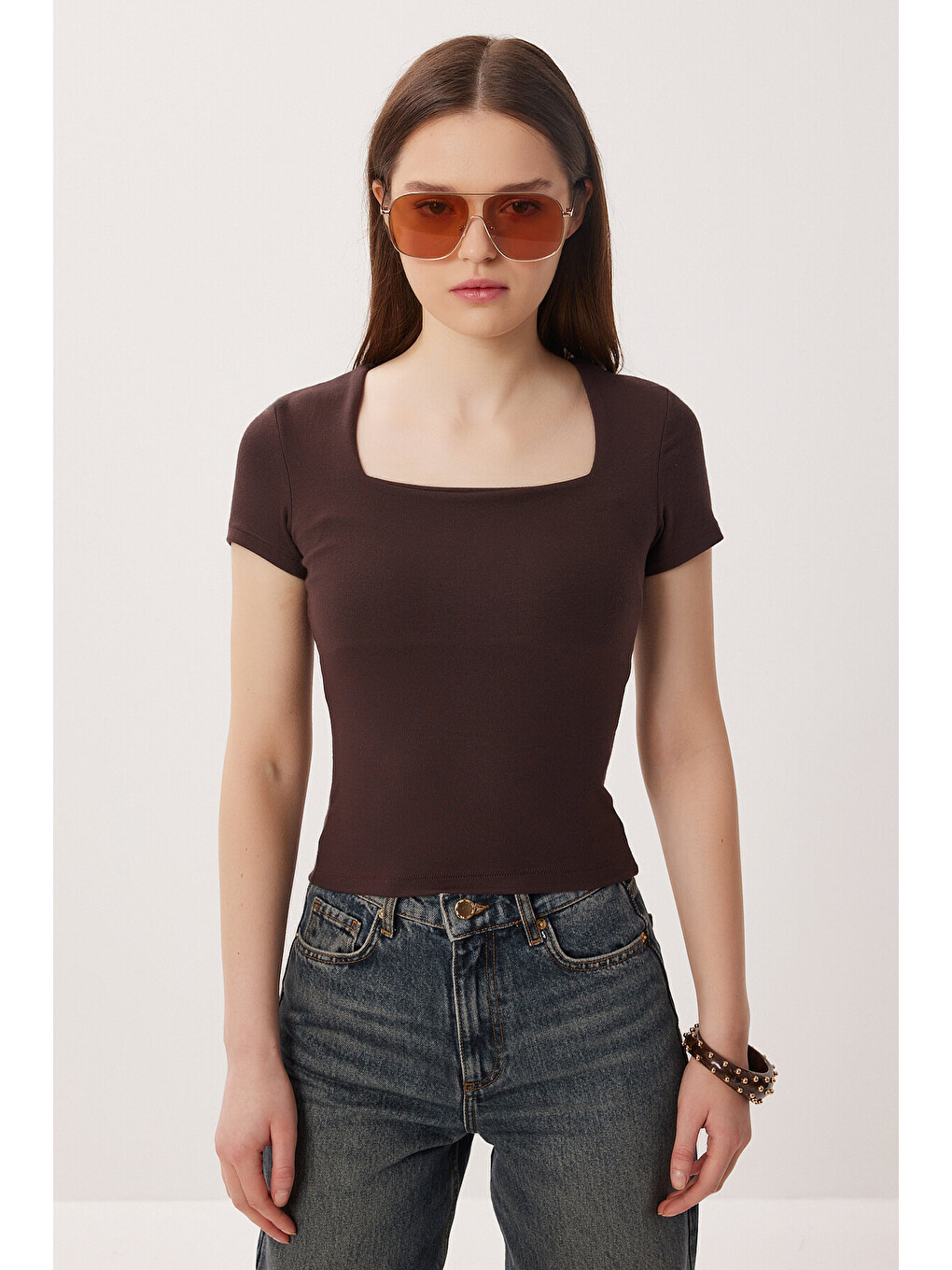 Kahverengi Kare Yaka Basic Örme T-shirt KAHVERENGİ LDZ0060-3