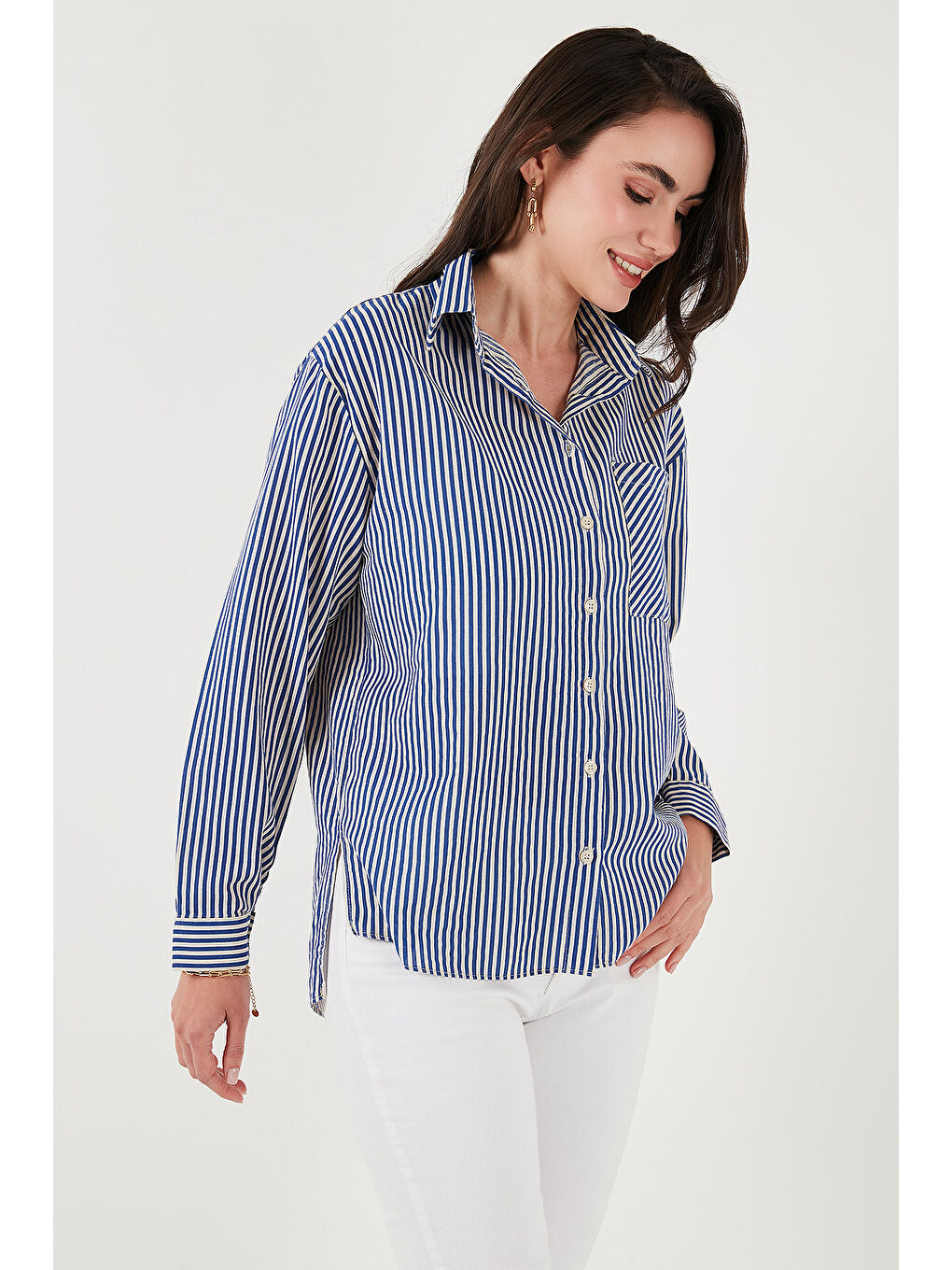 İndigo Pamuk ve Keten Karışımlı Regular Fit Çizgili Gömlek 6777961-5