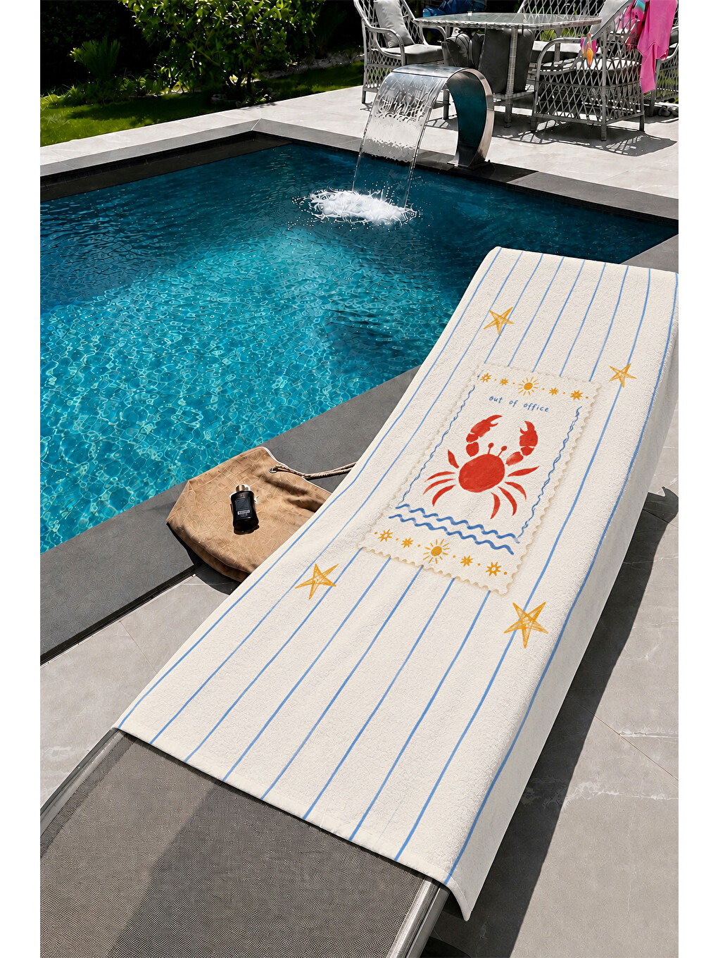 Bej Yengeç Çerçeveli Marin Desenli 70x150 Plaj Havlusu-1