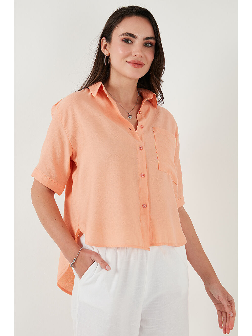 Turuncu Regular Fit Göğüs Cepli Kısa Kollu Kadın Gömlek 6779324-1