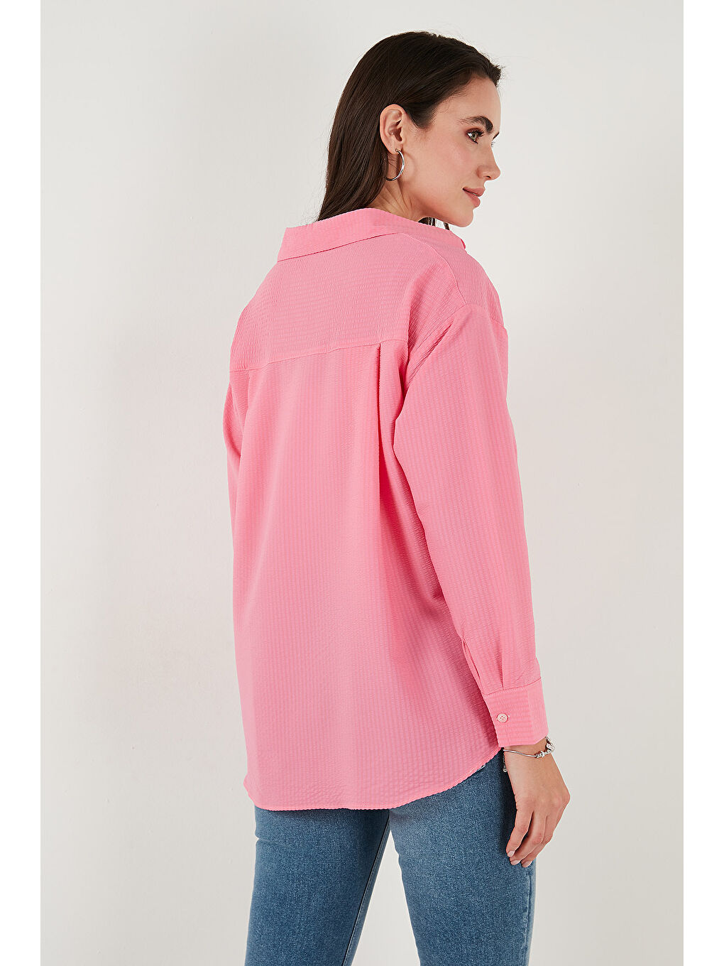 Pembe Regular Fit Güpürlü Cep Detaylı Uzun Kollu Gömlek 6773215-6