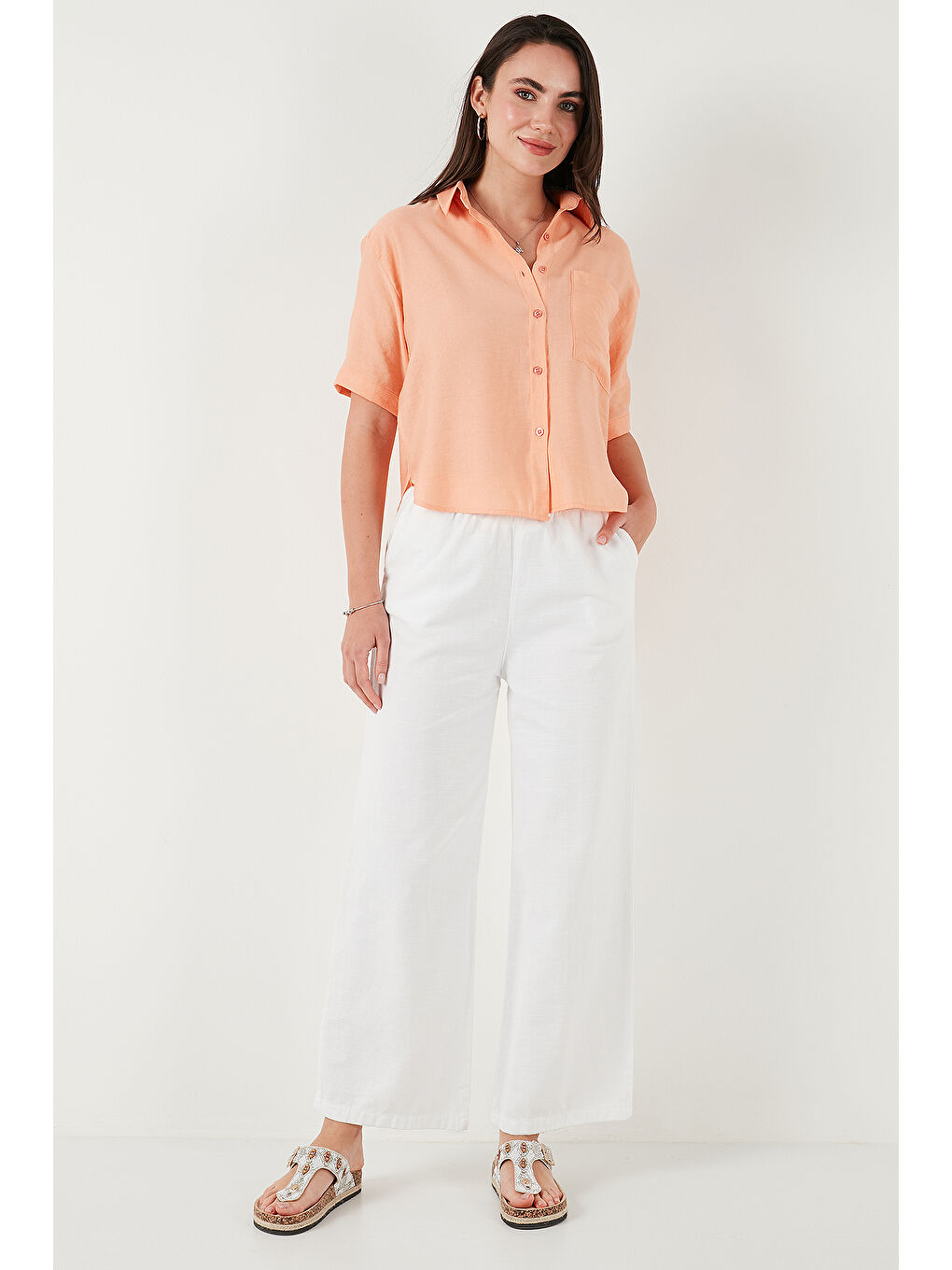 Turuncu Regular Fit Göğüs Cepli Kısa Kollu Kadın Gömlek 6779324-2