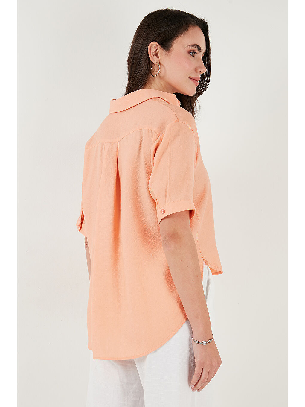 Turuncu Regular Fit Göğüs Cepli Kısa Kollu Kadın Gömlek 6779324-5