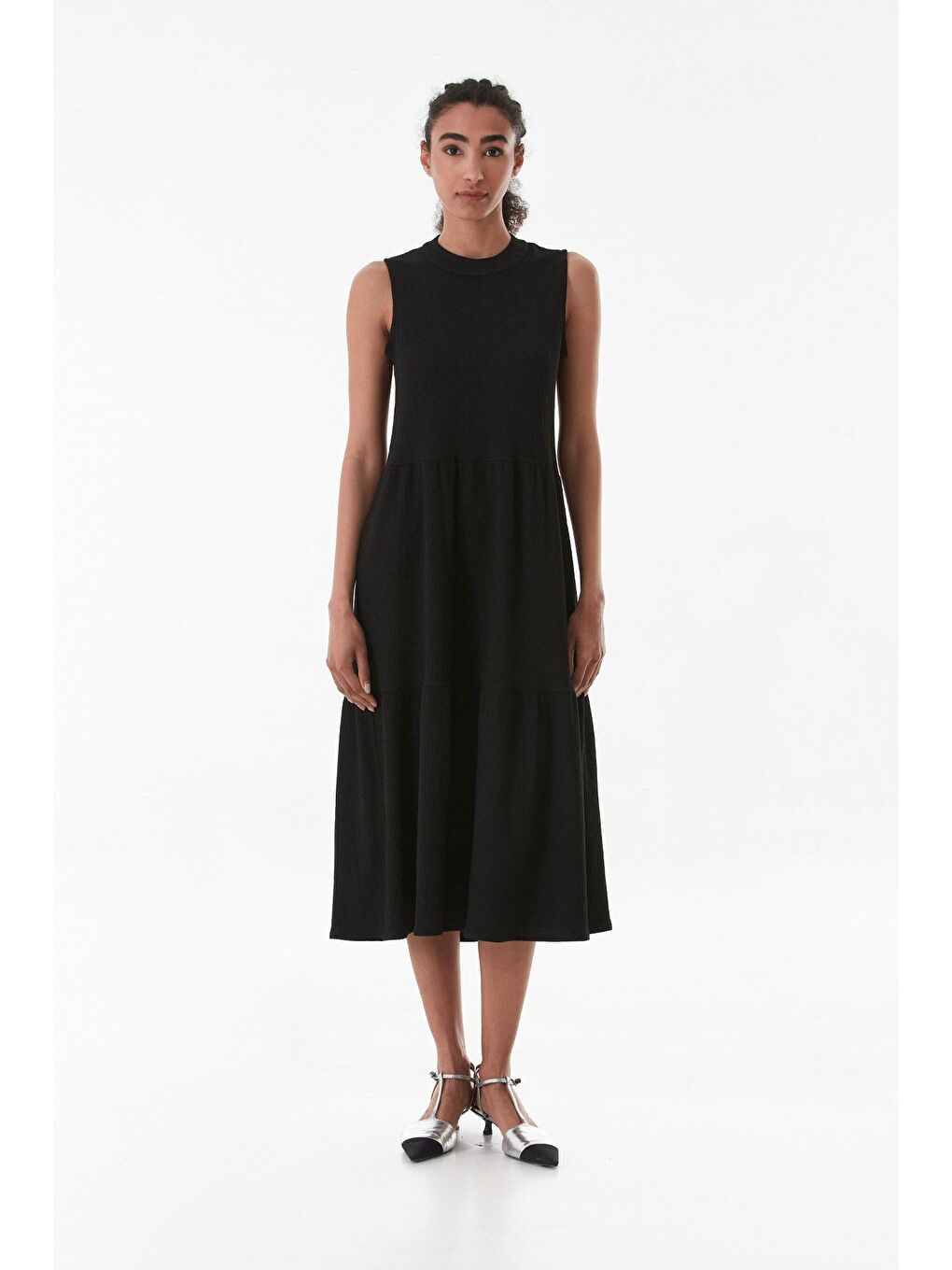 Siyah Bürümcük Kumaş Fermuarlı Elbise