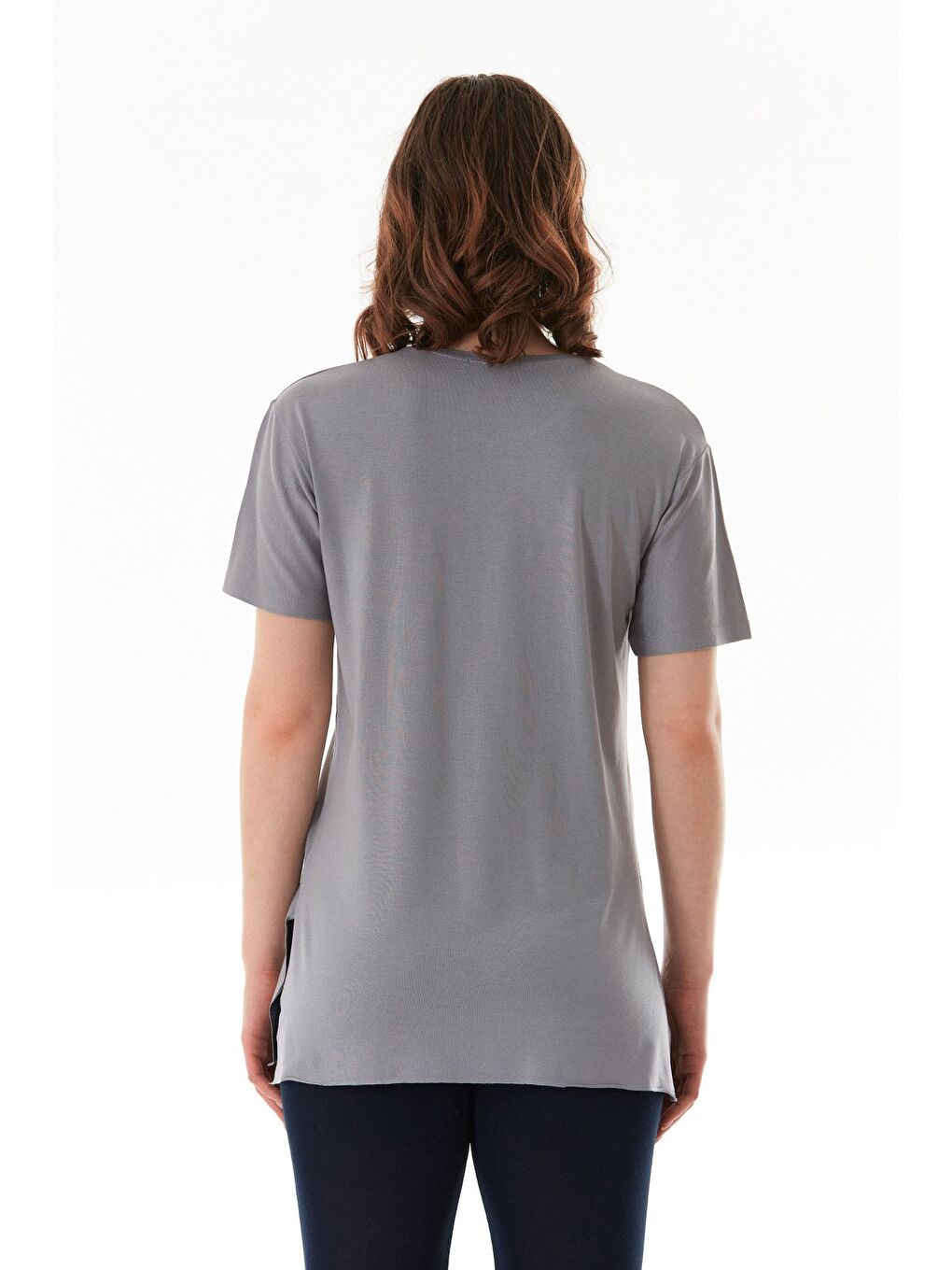 Gri Basic Bisiklet Yaka Yanları Yırtmaçlı Elastanlı Salaş Tişört-4