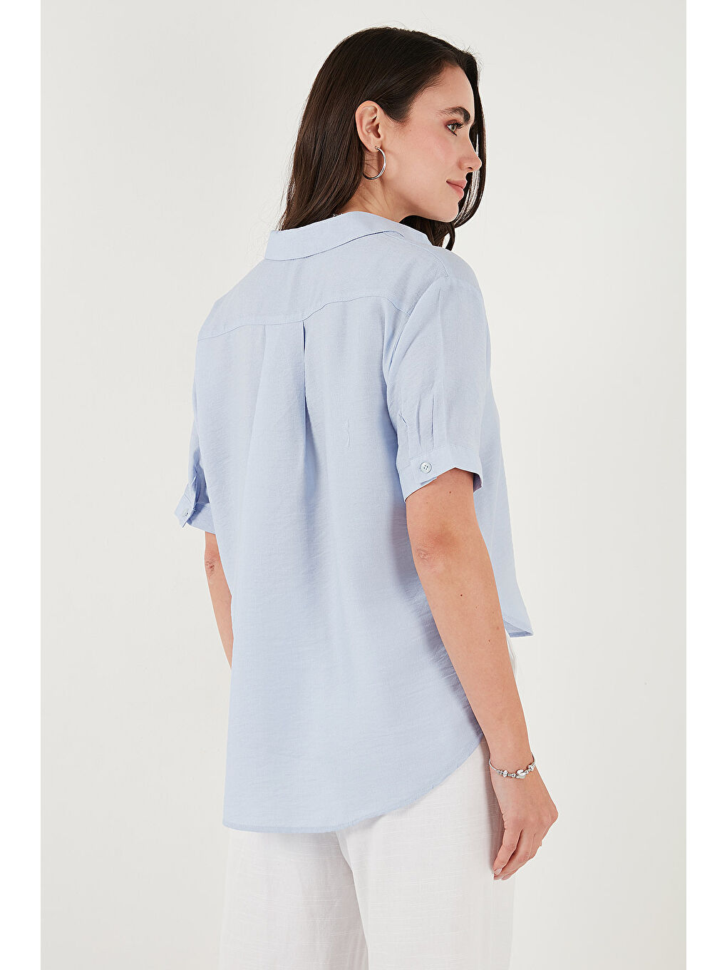Mavi Regular Fit Göğüs Cepli Kısa Kollu Kadın Gömlek 6779324-5