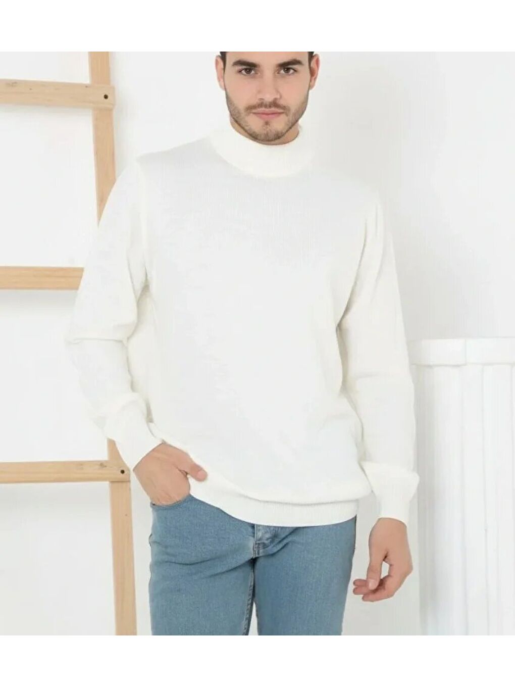 Beyaz Erkek Yarım Boğaz Triko Kazak-1