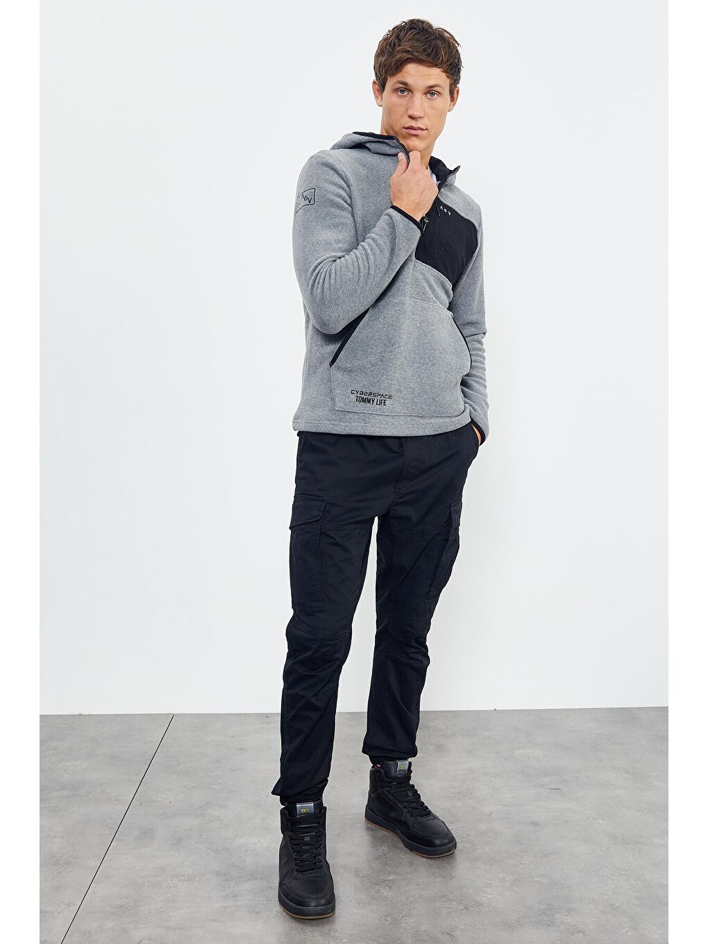 Gri Melanj Nakışlı Yarım Fermuar Kapüşonlu Standart Kalıp Erkek Polar Sweatshirt - 87996-6