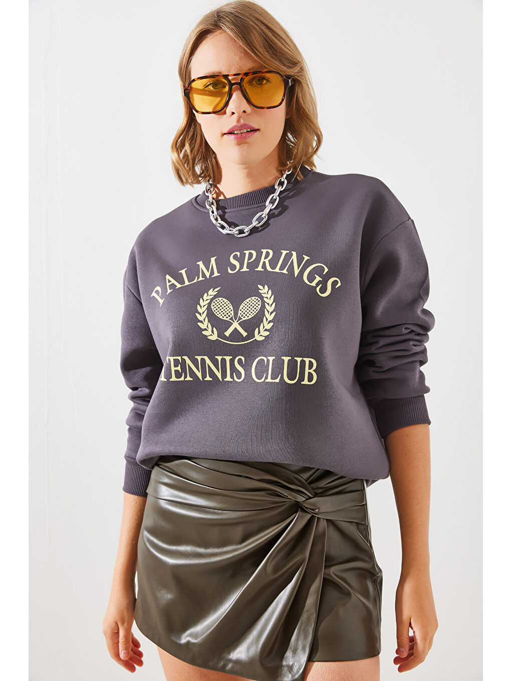 SHADE Füme Kadın Üç İplik Şardonlu Palm Springs Tenis Vintage Kolej Sweatshirt MBHS - 4