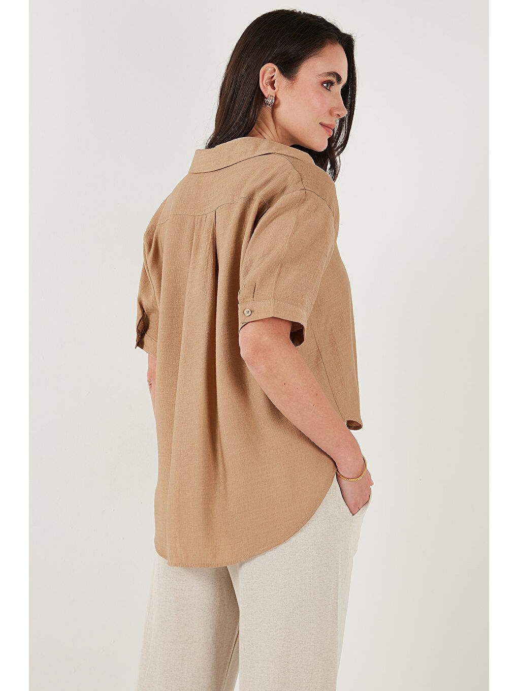 Kahverengi Regular Fit Göğüs Cepli Kısa Kollu Kadın Gömlek 6779324-6