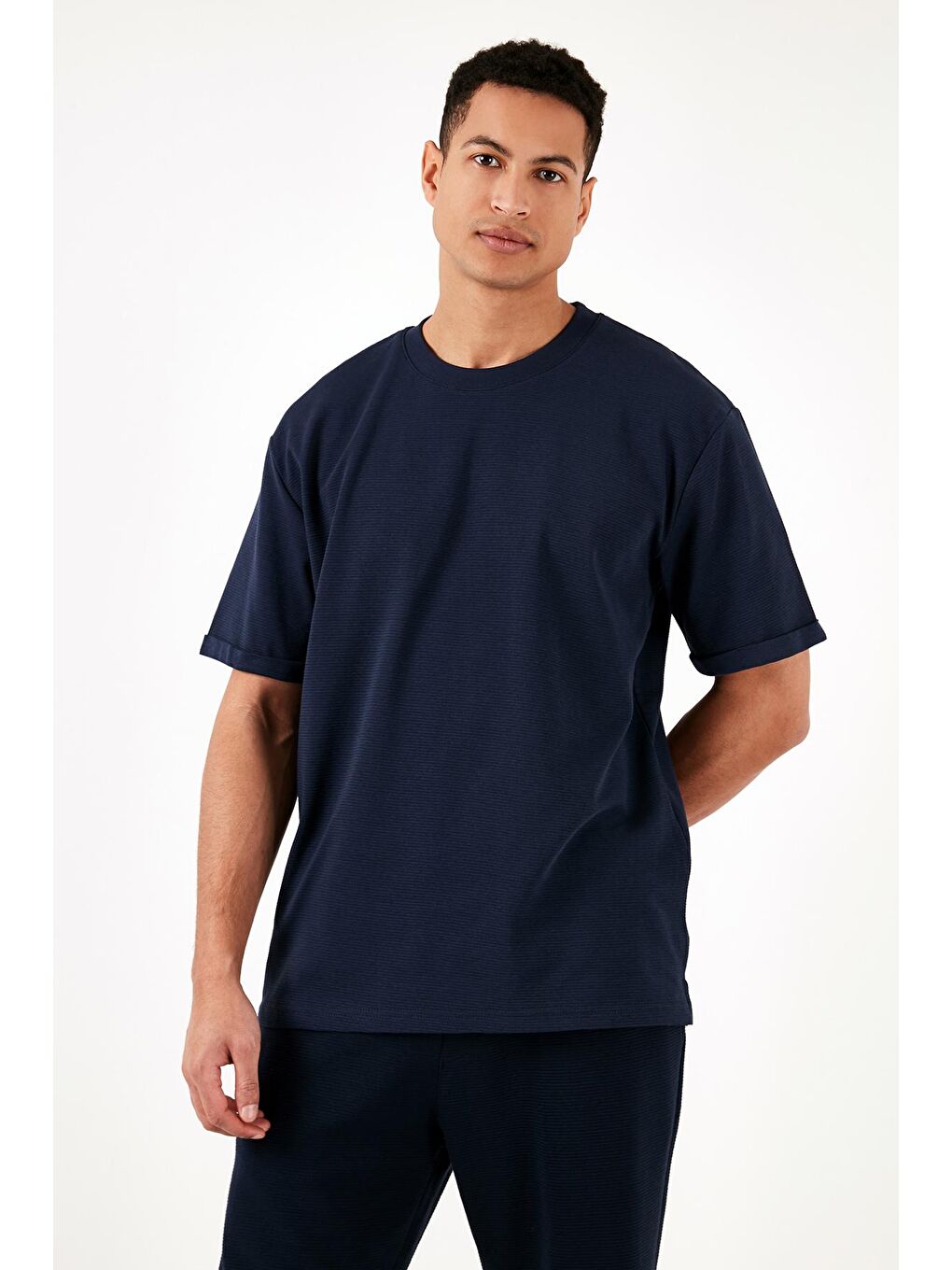 Buratti İndigo Pamuklu Bisiklet Yaka Regular Fit Basic T Shirt 5902731 - 1