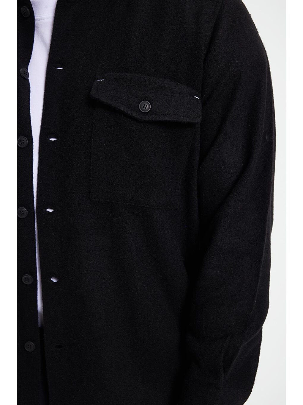 Erkek Regular Fit Rahat Kesim Çift Cep  Kapaklı Çıtçıtlı Siyah Gömlek-3