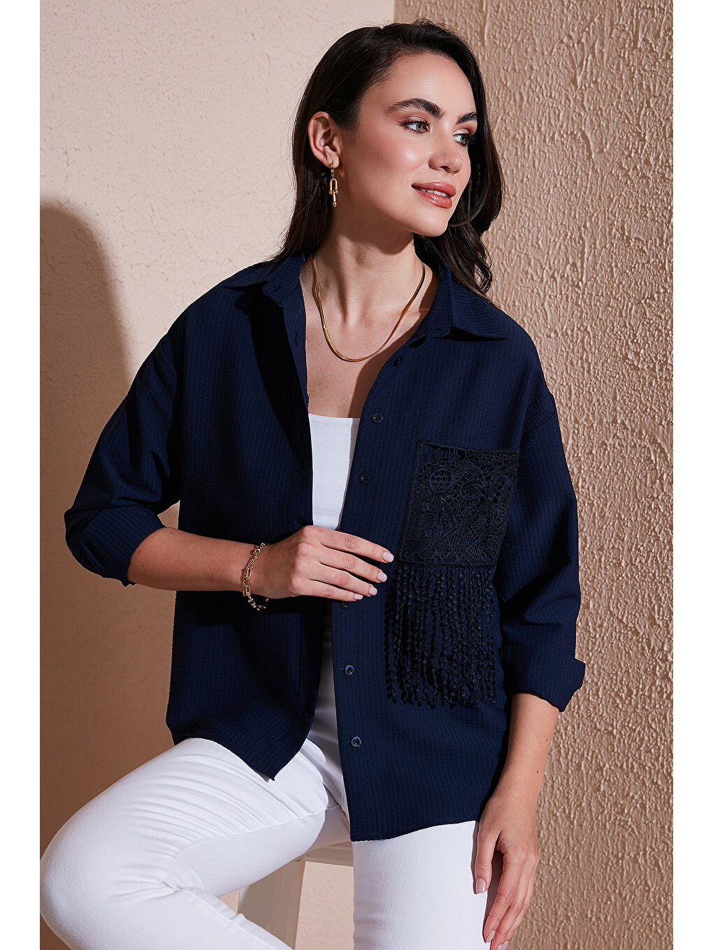 Lacivert Regular Fit Güpürlü Cep Detaylı Uzun Kollu Gömlek 6773215-1