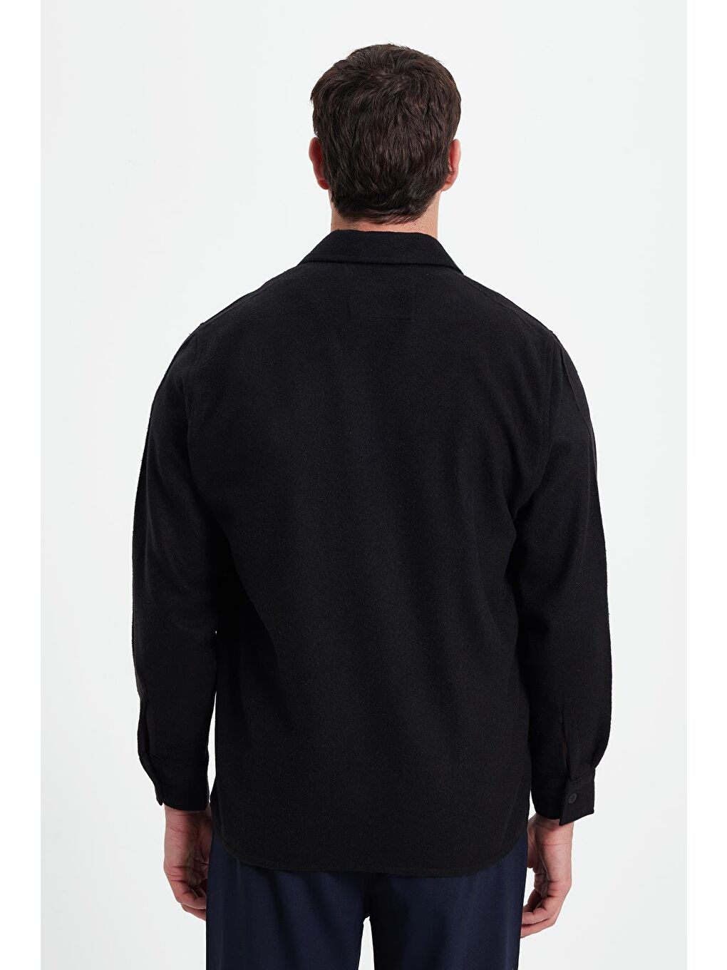 Erkek Regular Fit Rahat Kesim Çift Cep  Kapaklı Çıtçıtlı Siyah Gömlek-5