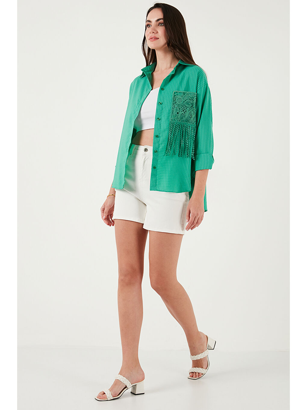 Yeşil Regular Fit Güpürlü Cep Detaylı Uzun Kollu Gömlek 6773215-3